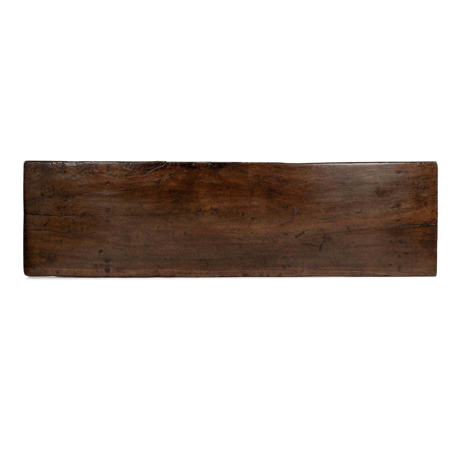 Table de salle à manger ou console italienne en noyer de la fin du XVIIe siècle en vente 4