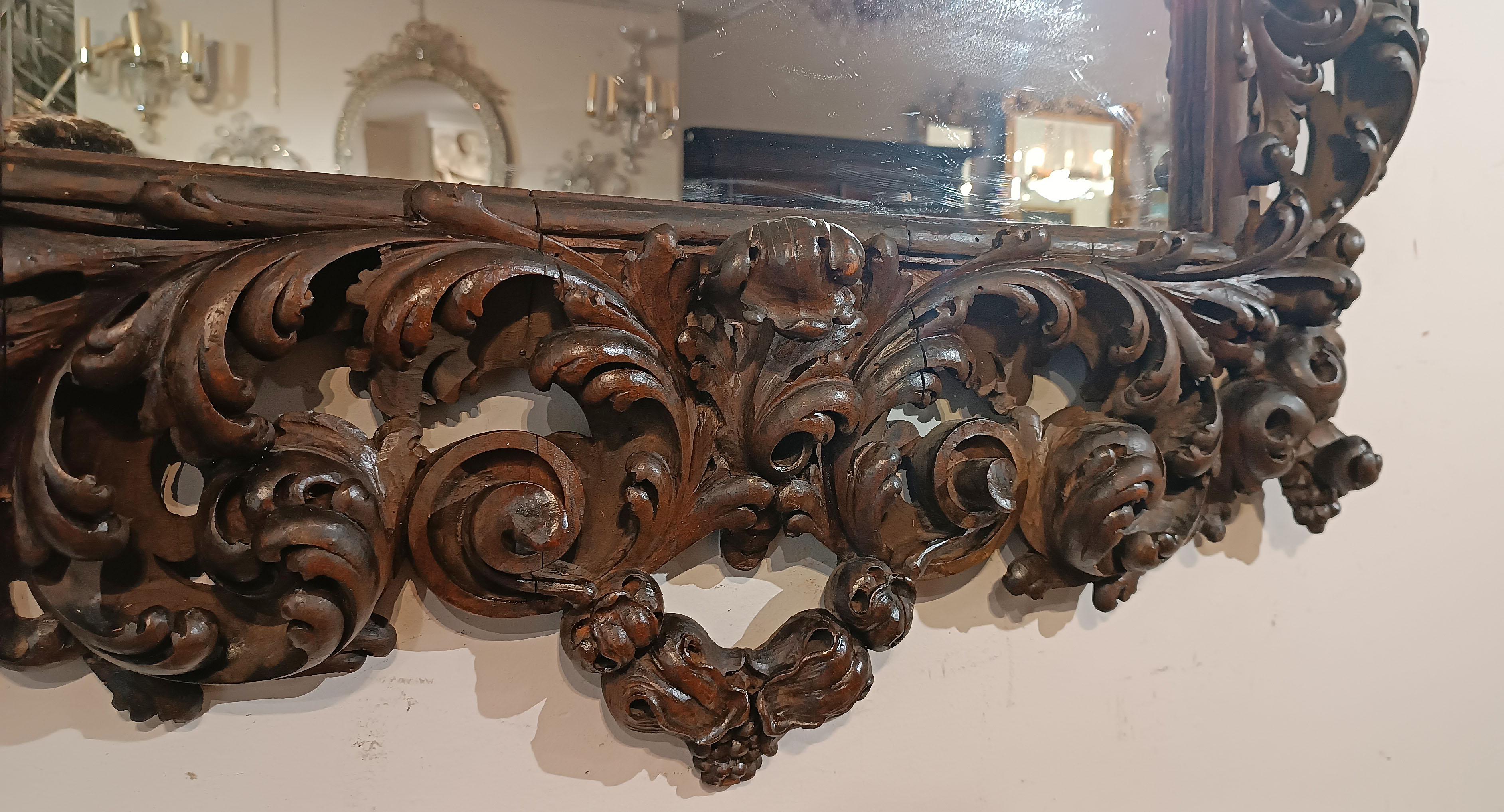 LATE 17th CENTURY LOUIS XIV MIRROR IN WALNUT For Sale 3
