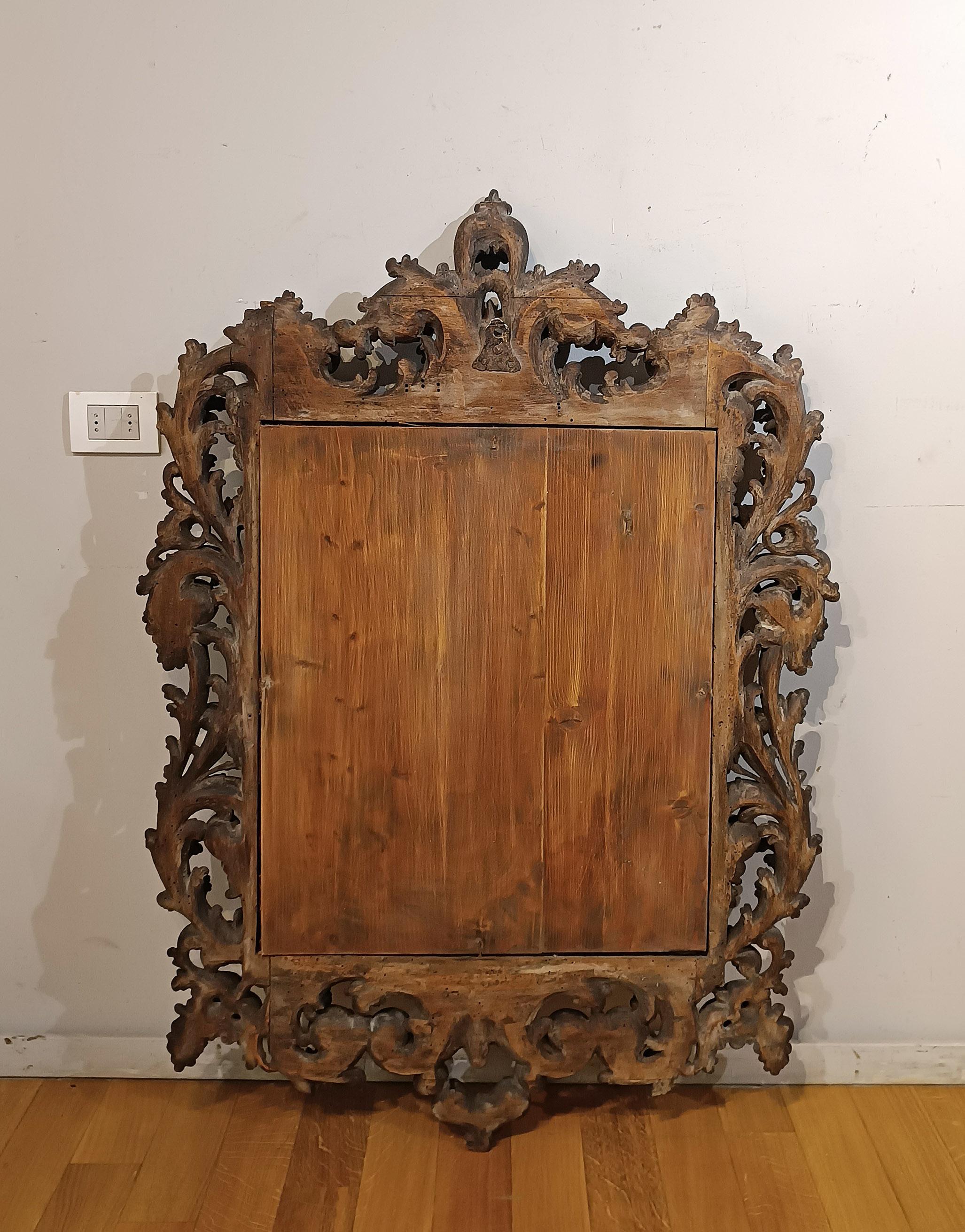 Mirror LATE 17th CENTURY LOUIS XIV MIRROR IN WALNUT For Sale