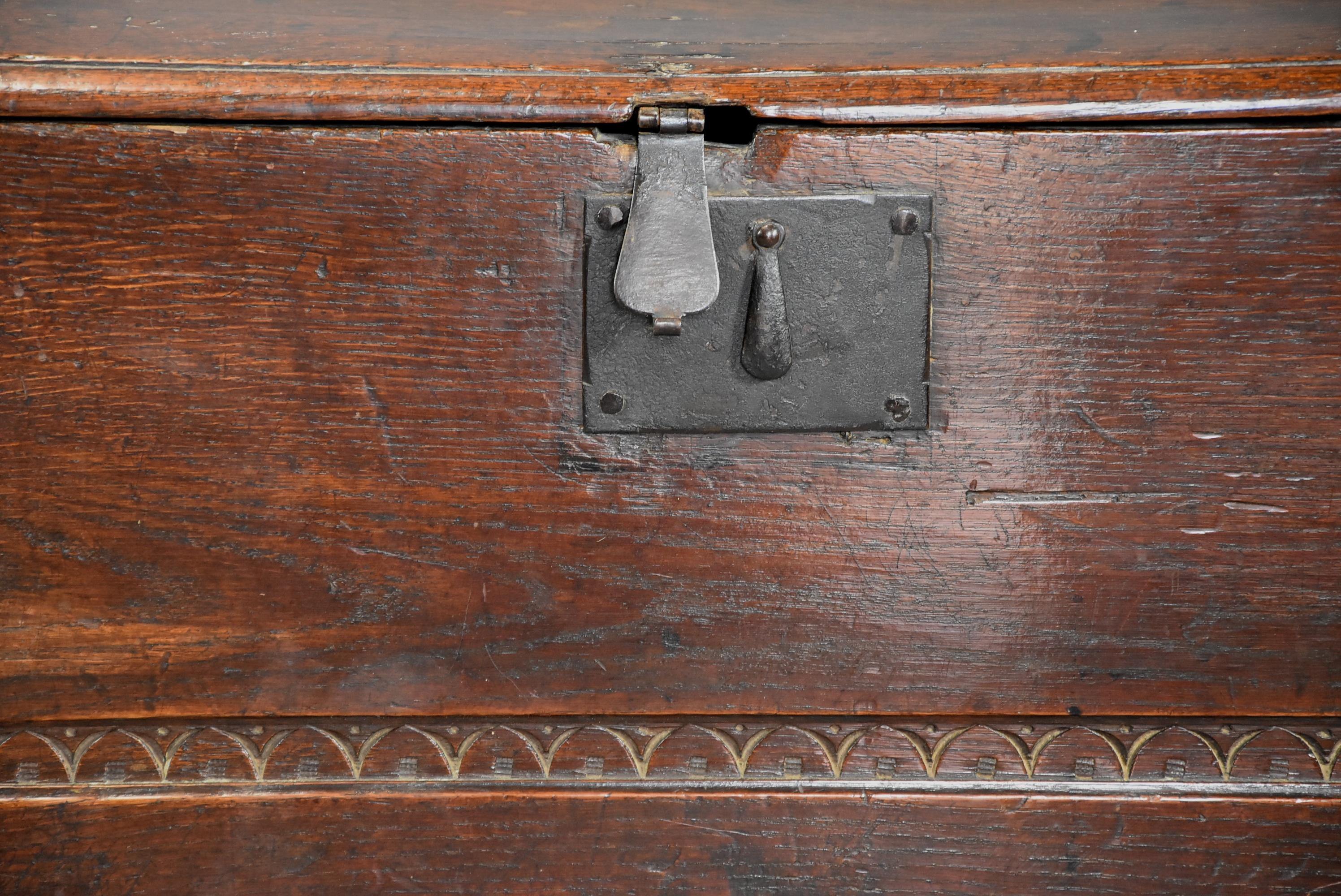 Late 17th Century Oak Six Plank Coffer with Excellent Patina Narrow Proportions 1