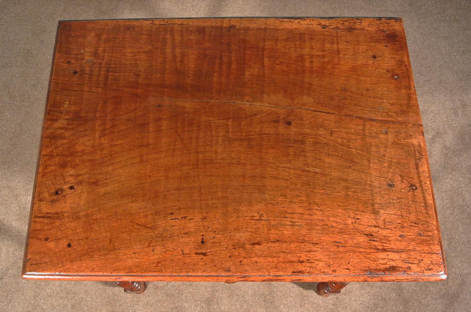 Late 17th Century Solid Walnut Tavern Table For Sale 2