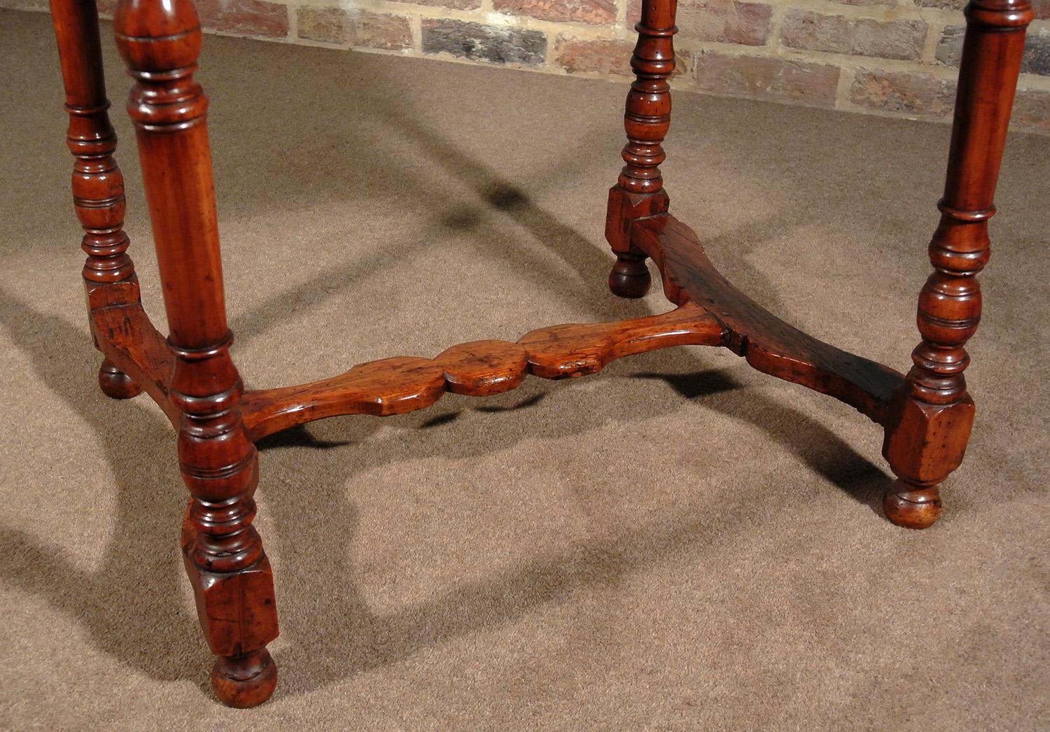 Late 17th Century Solid Walnut Tavern Table For Sale 3