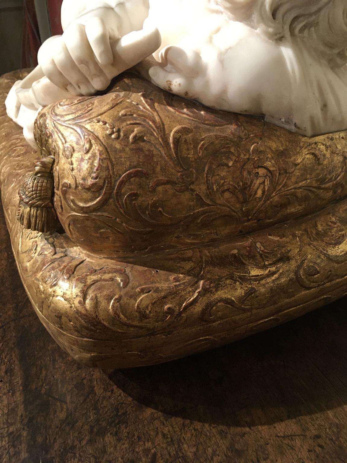 Late 17th Century White Marble Carved Child Nude Cupid Sculpture on Gilded Base For Sale 9