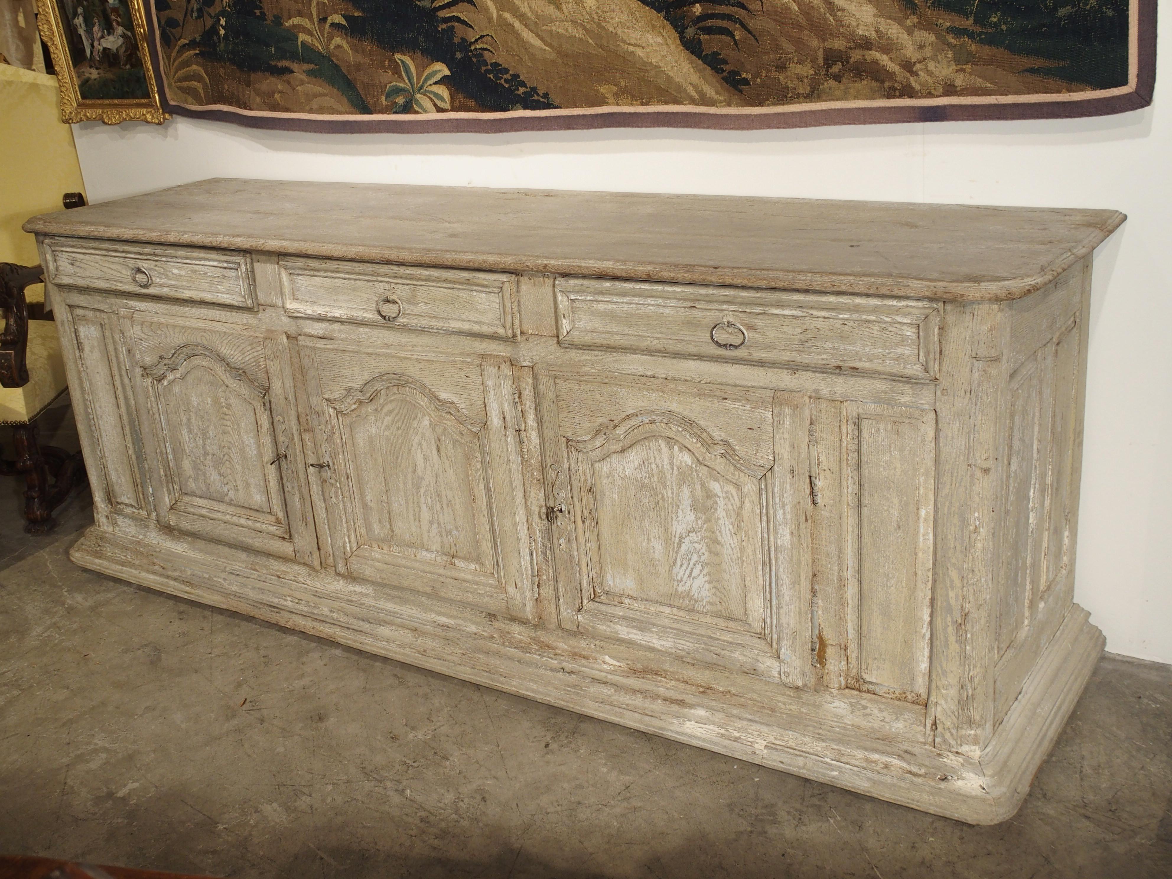 Late 17th Century Whitewashed Oak Enfilade from Burgundy, France 8