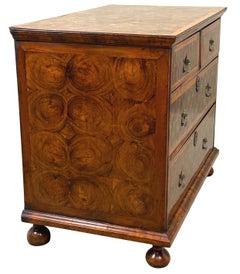 Late 17th Century William & Mary Oyster Veneered Chest Of Drawers