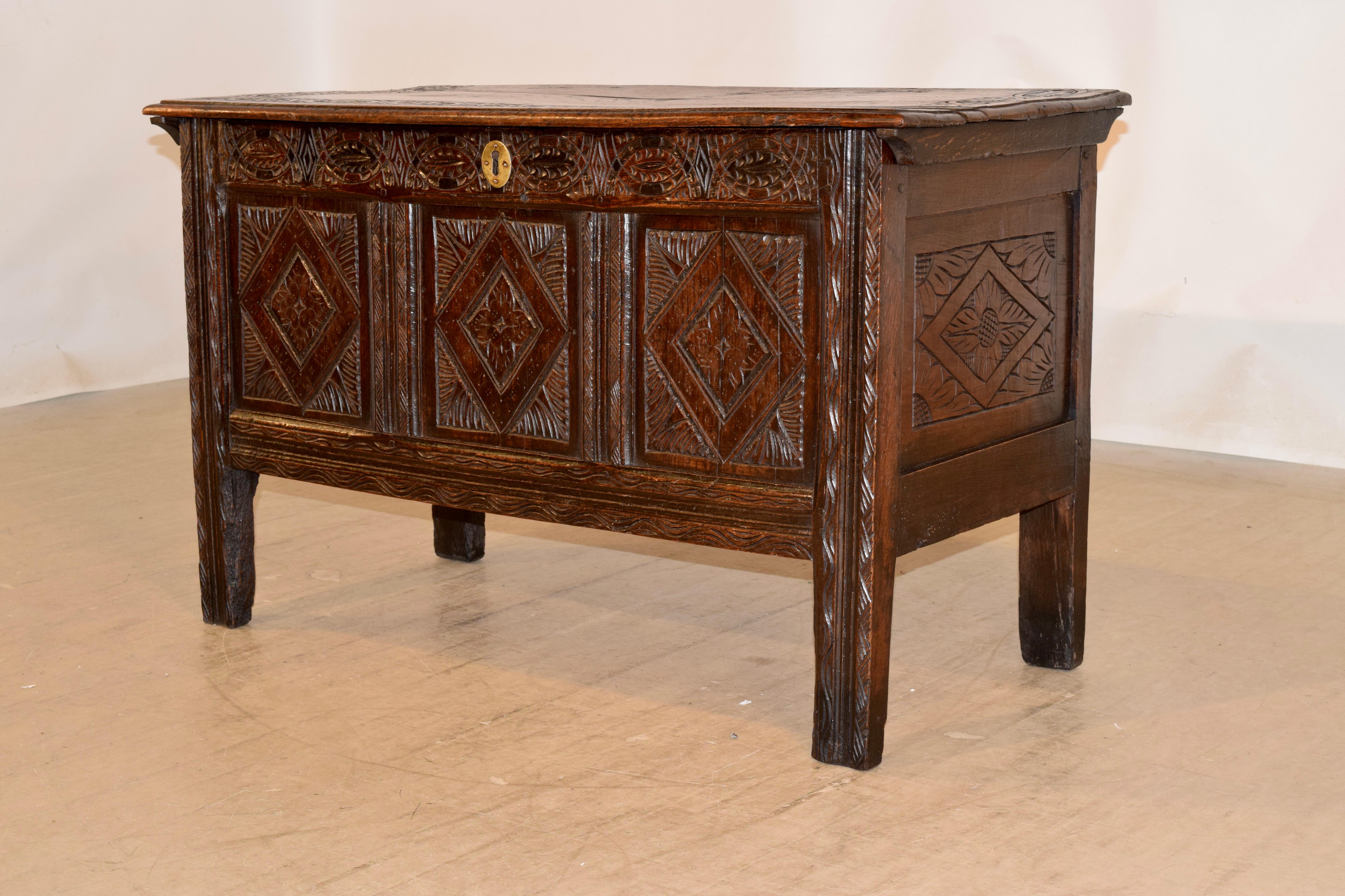 English Late 17th-Early 18th Century Carved Blanket Chest For Sale