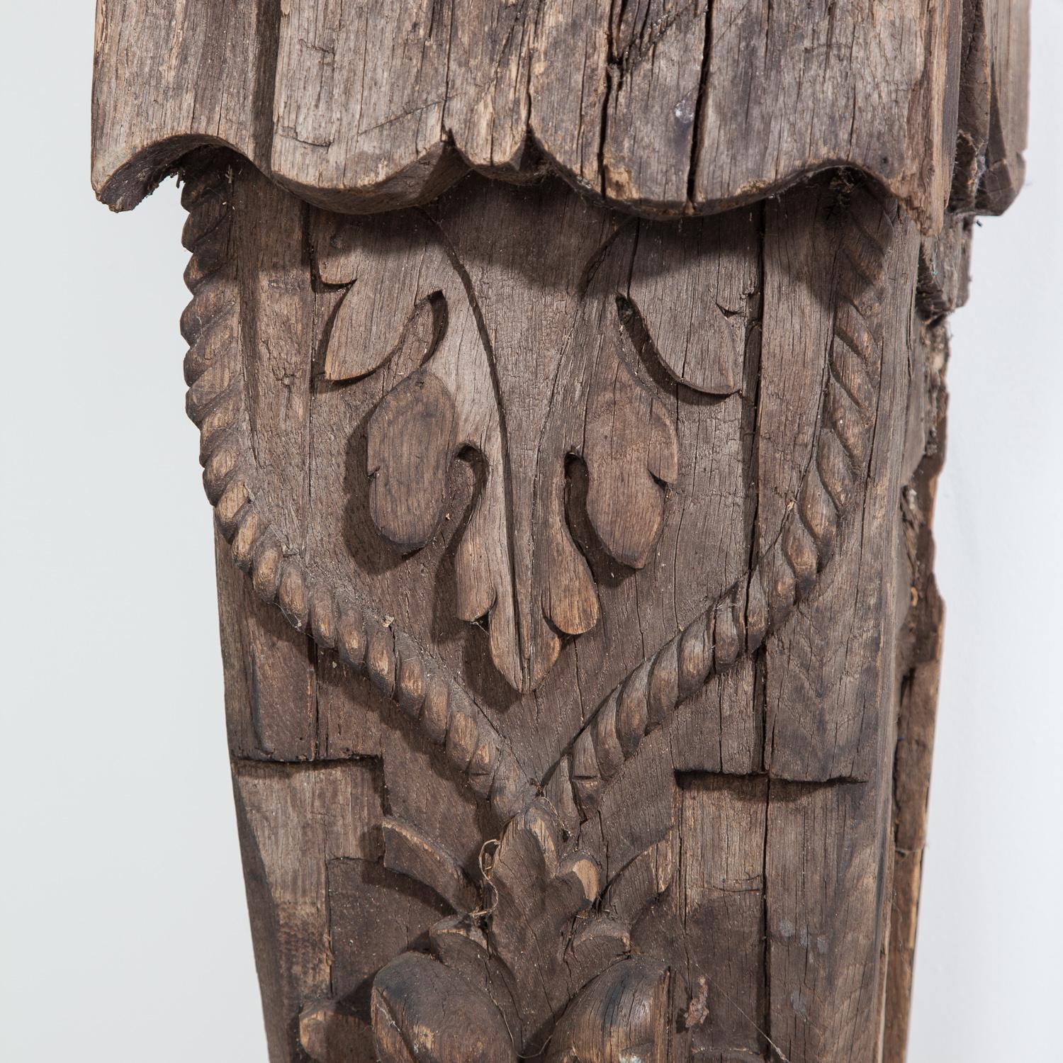 Late 17th-Early 18th Century Carved Wood Fireplace Jambs For Sale 3