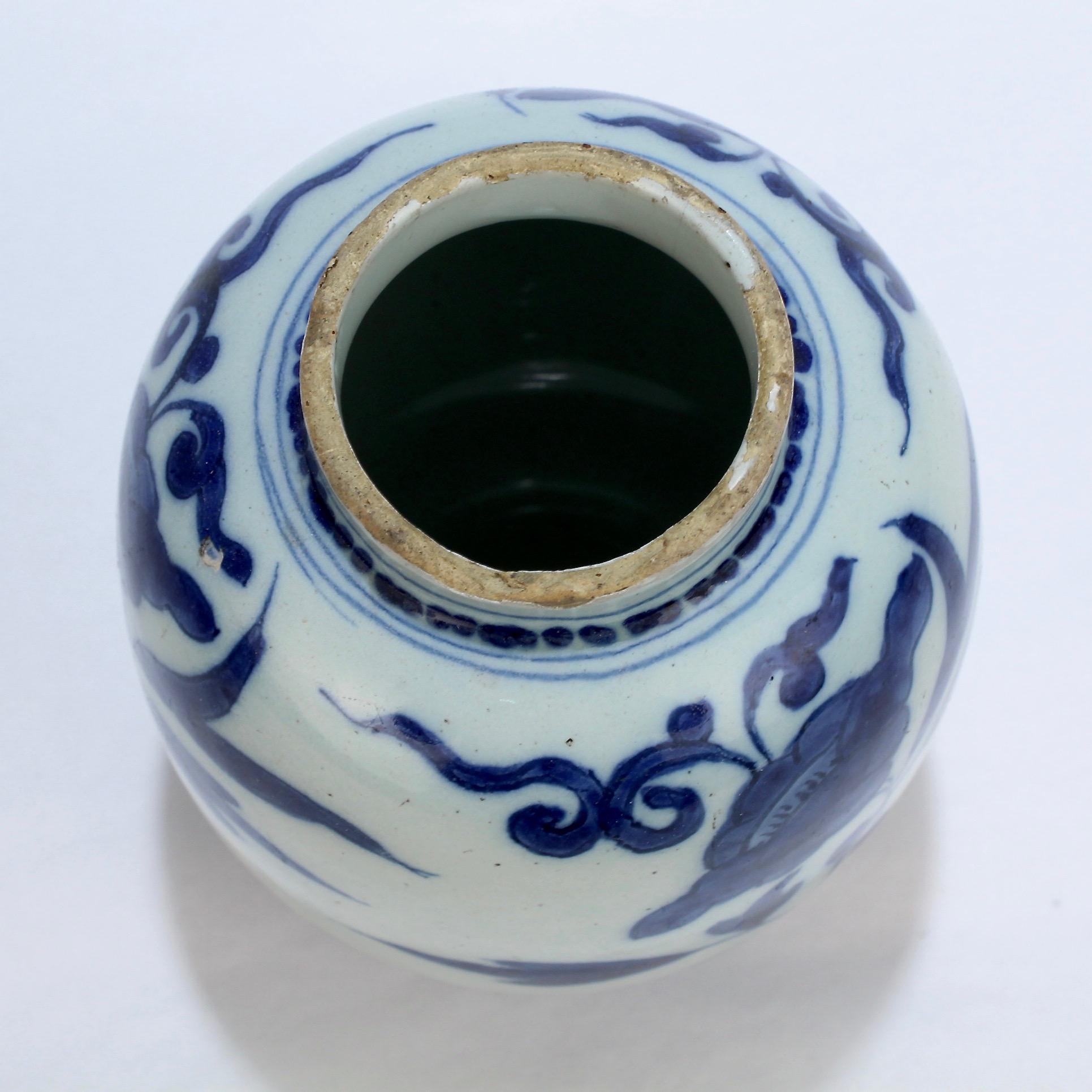 Late 17th-Early 18th Century Dutch Delft Vase or Jar Marked for Gerrit Kam For Sale 1