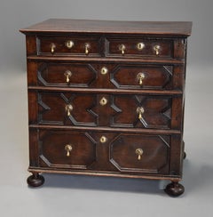 Late 17th-Early 18th Century English Oak Moulded Front Chest of Drawers