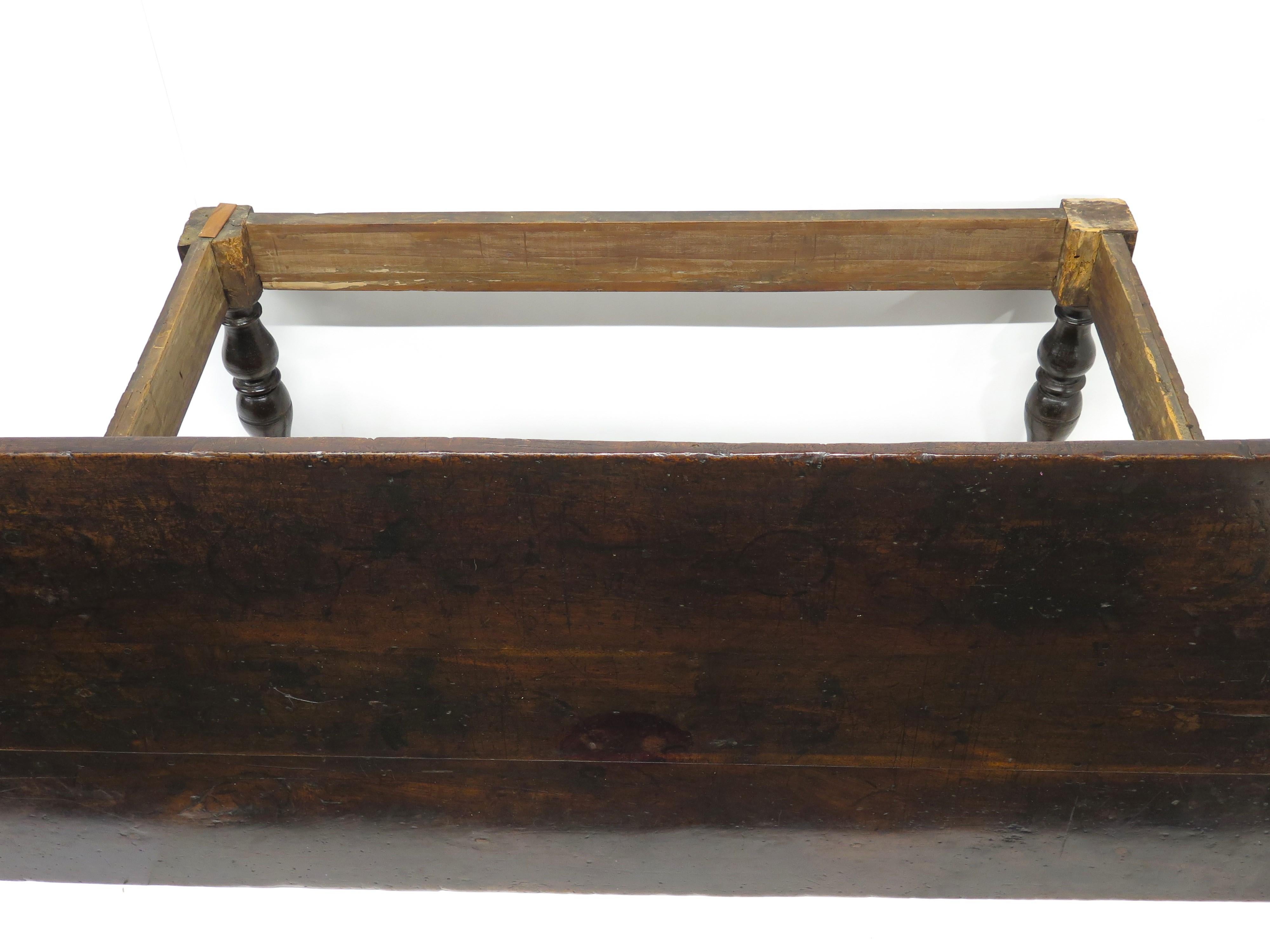 Table de réfectoire en chêne anglais de la fin du XVIIe siècle-début du XVIIIe siècle en vente 3