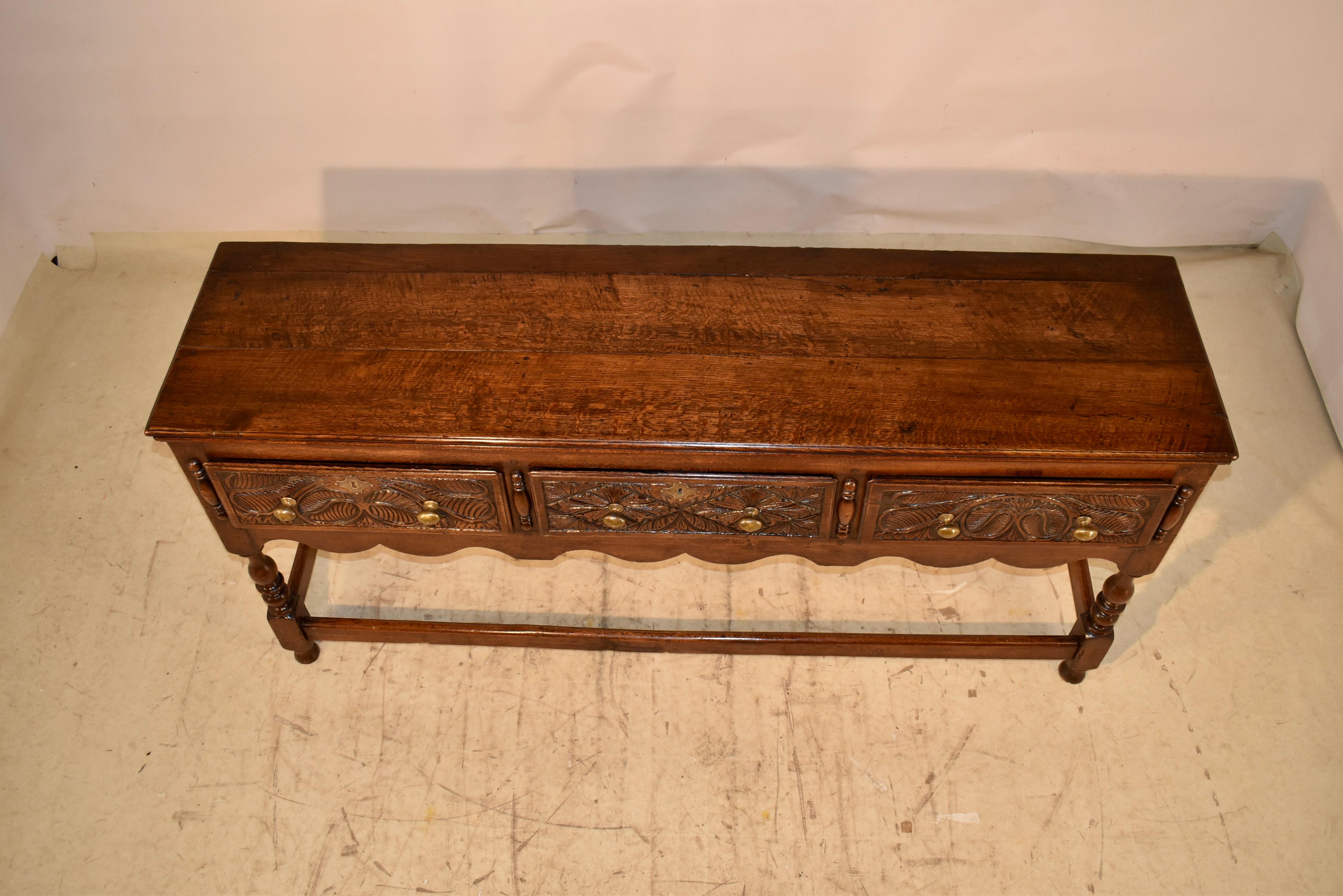 Credenza in Oak inglese della fine del XVII - inizio del XVIII secolo in vendita 2