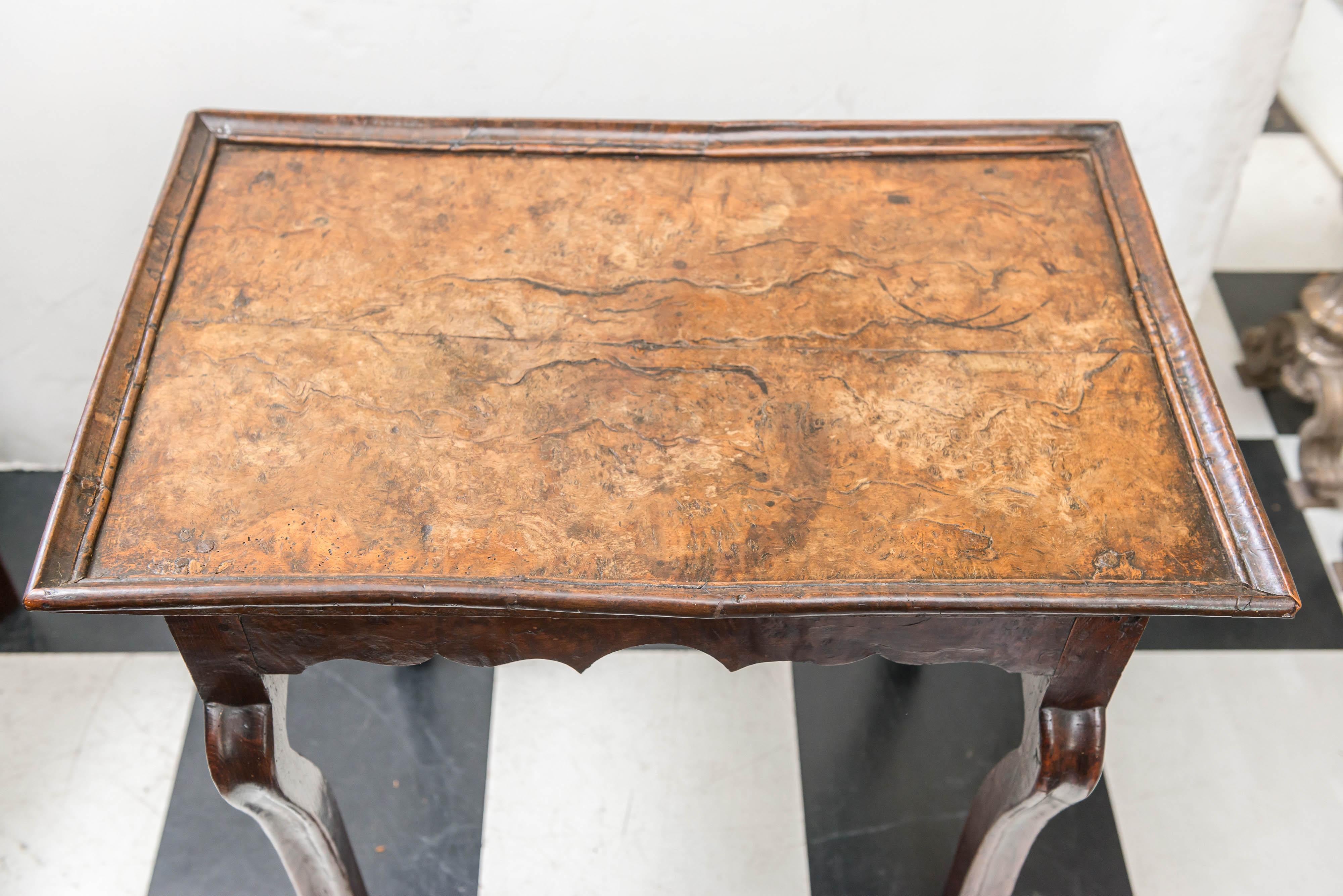 Late 17th-Early 18th Century Italian Burl Walnut Top Side Table 5