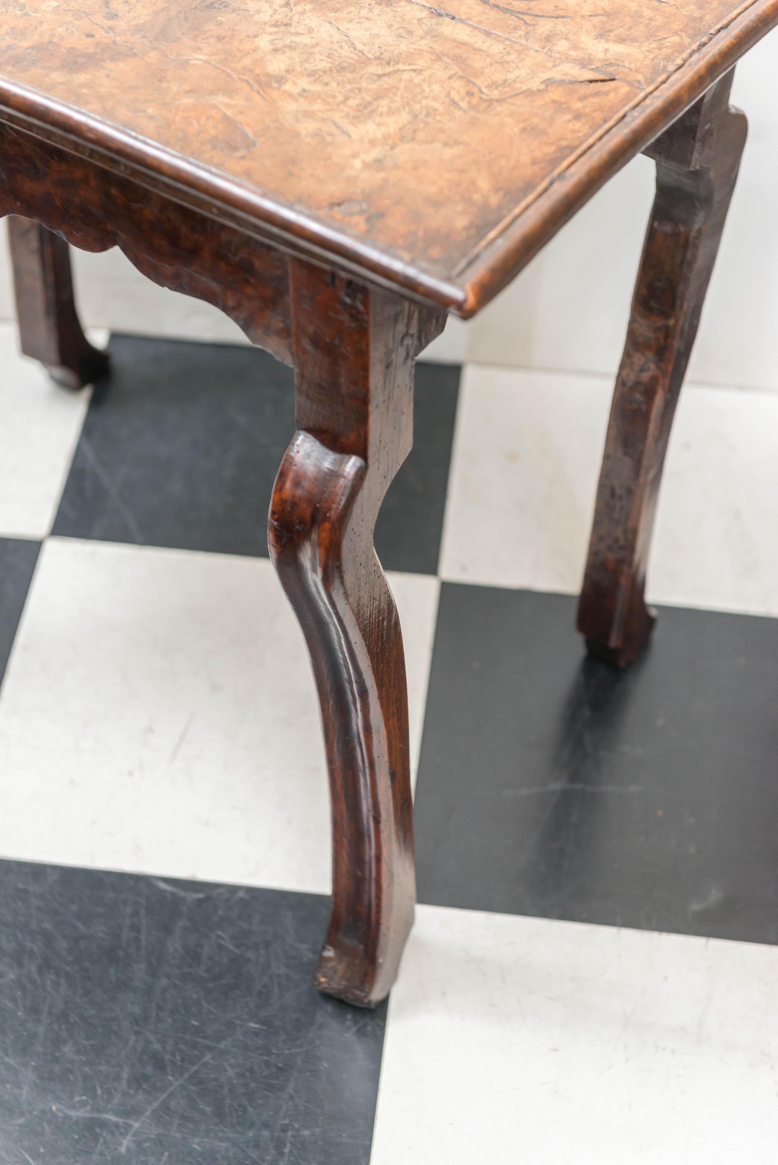 Late 17th-Early 18th Century Italian Burl Walnut Top Side Table 6