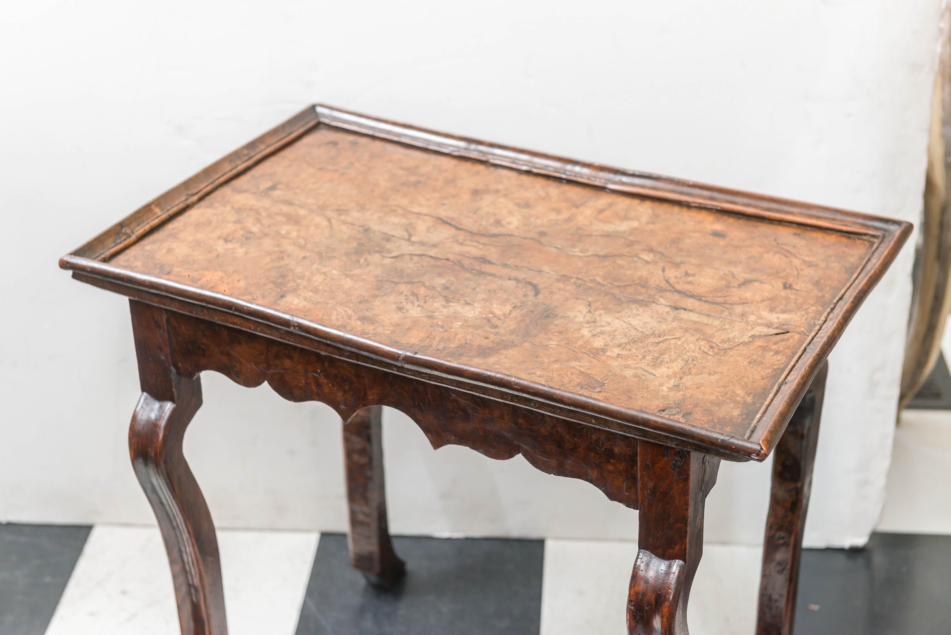 Late 17th-Early 18th Century Italian Burl Walnut Top Side Table 8