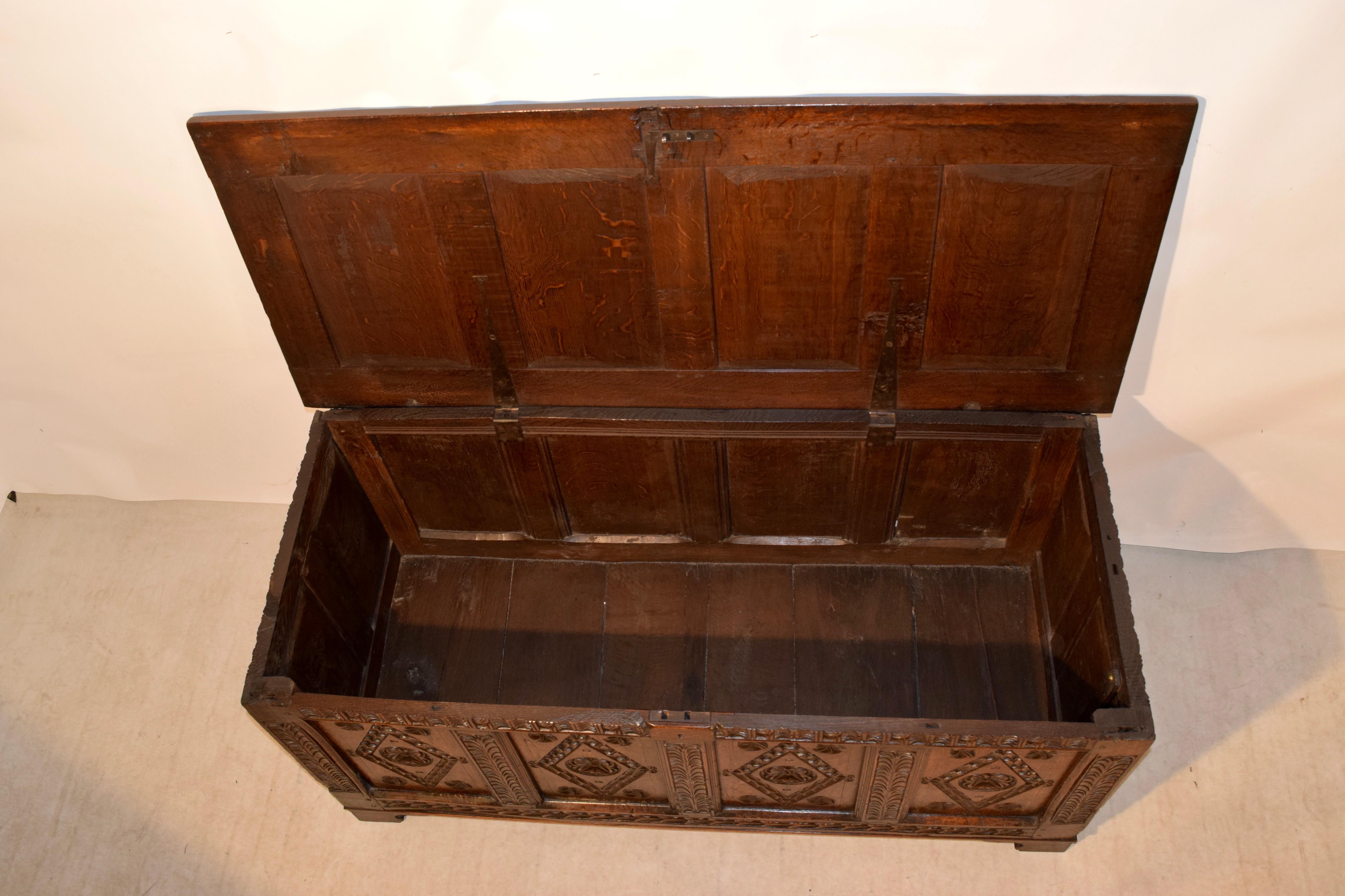 Late 17th-Early 18th Century Oak Blanket Chest In Good Condition In High Point, NC