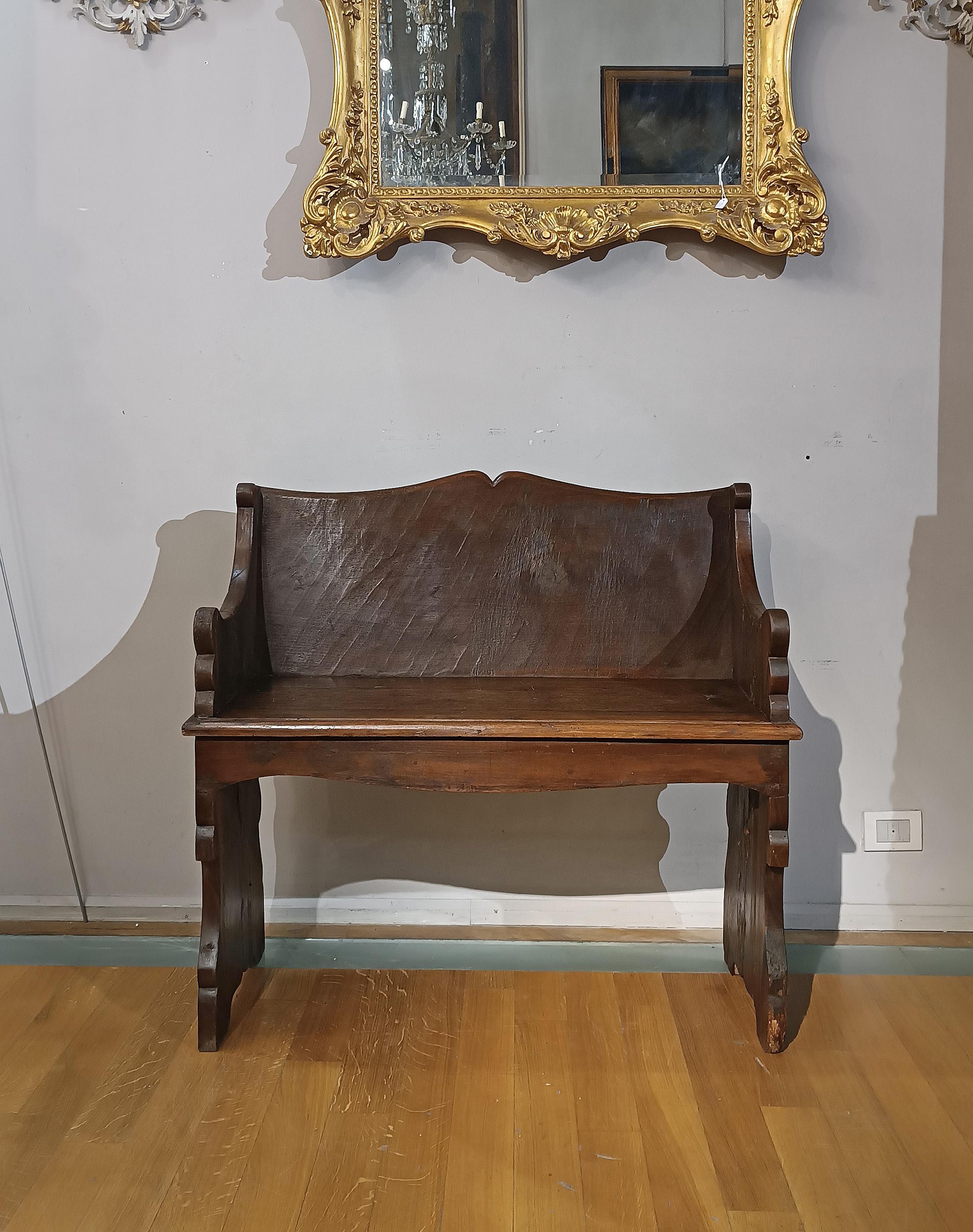 LATE 17th-EARLY 18th CENTURY PAIR OF LOUIS XIV WALNUT BENCHES For Sale 5