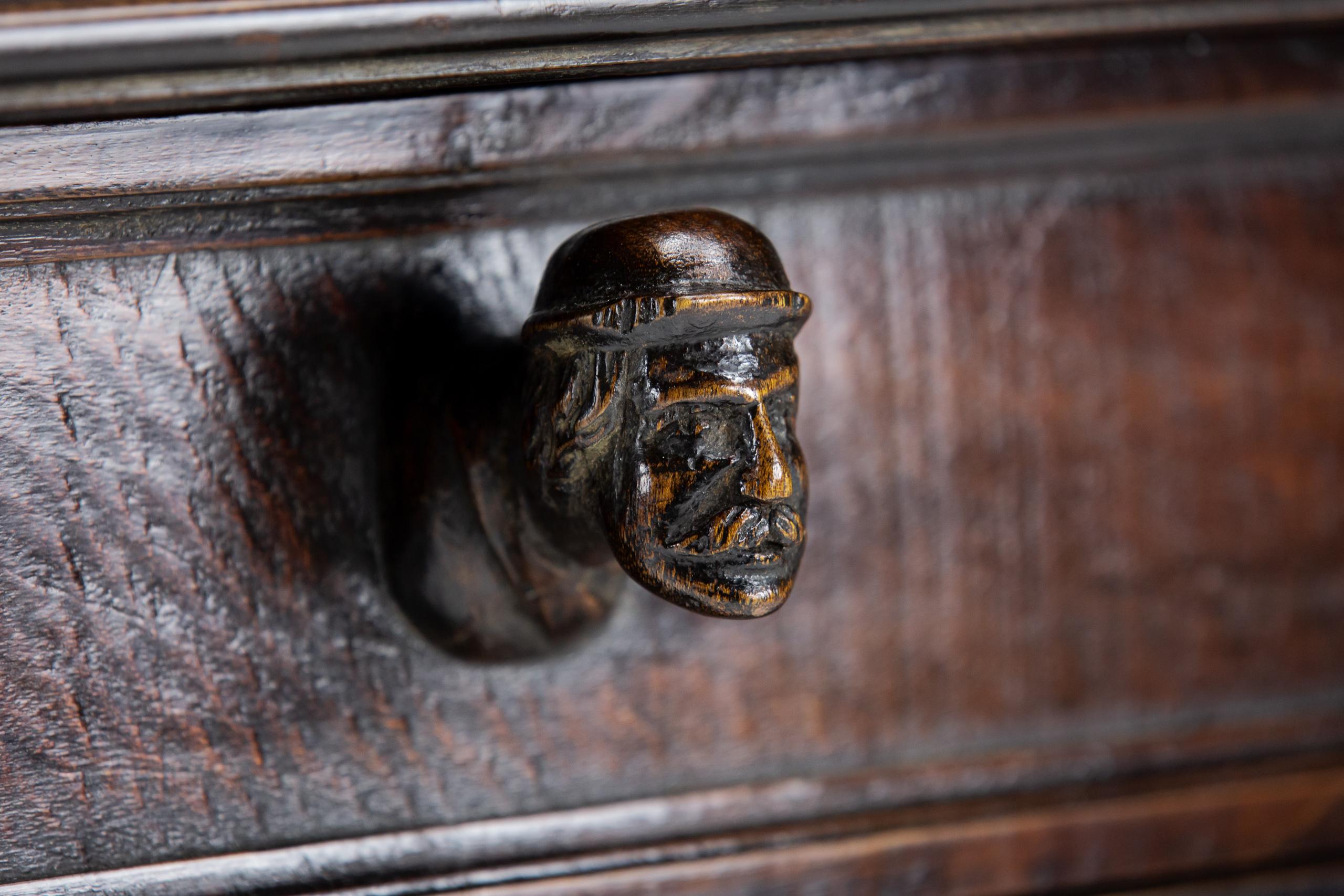 Late 17th or Early 18th Century Walnut Bambocci Commode For Sale 9