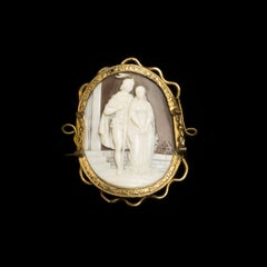 Late 1800s 9 Kt Gold Antique Brooch with Cameo Depicting Romeo and Juliet