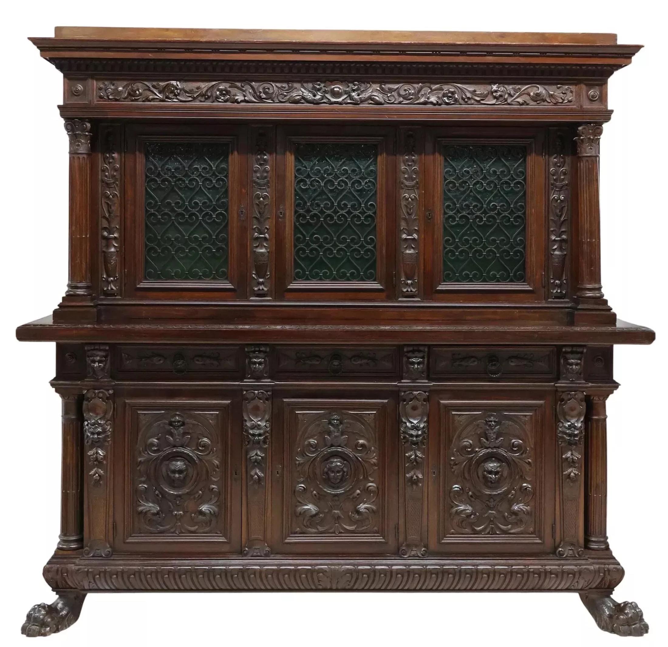 Splendida credenza in legno di noce intagliato della fine del 1800!

Splendida credenza antica, Rinascimento italiano, intagliata, noce, fine 1800, XIX secolo!

Questa credenza antica è uno splendido esempio di design rinascimentale italiano della