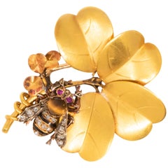 Late 1800s French Art Nouveau Bumble Bee & 4 Leaf Clover 18k Gold Diamond Brooch