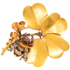 Late 1800s French Art Nouveau Bumble Bee & 4 Leaf Clover 18K Gold Diamond Brooch