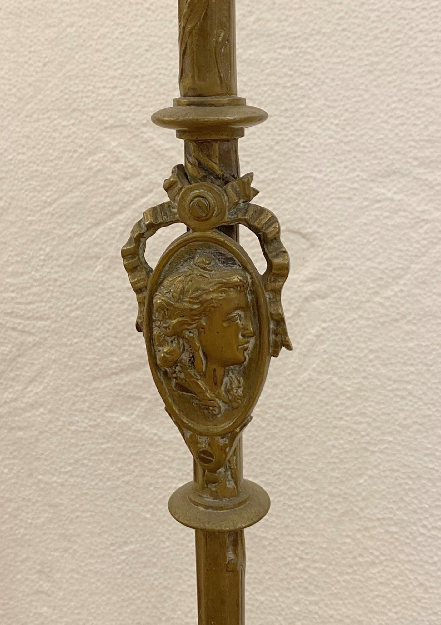 Französisches Kaminwerkzeug-Set aus Messing, außergewöhnlich detailliert, späte 1800er Jahre 2