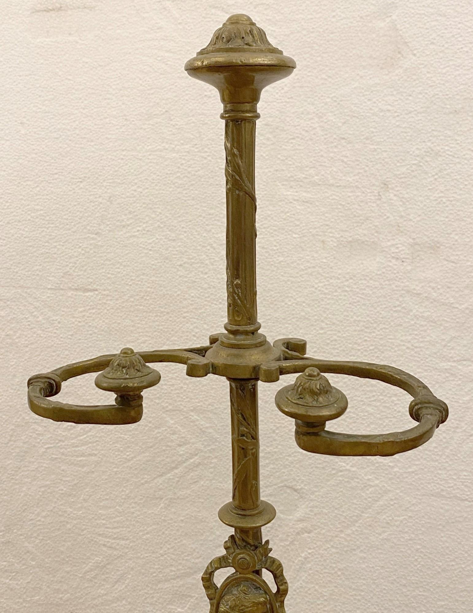 Französisches Kaminwerkzeug-Set aus Messing, außergewöhnlich detailliert, späte 1800er Jahre 3