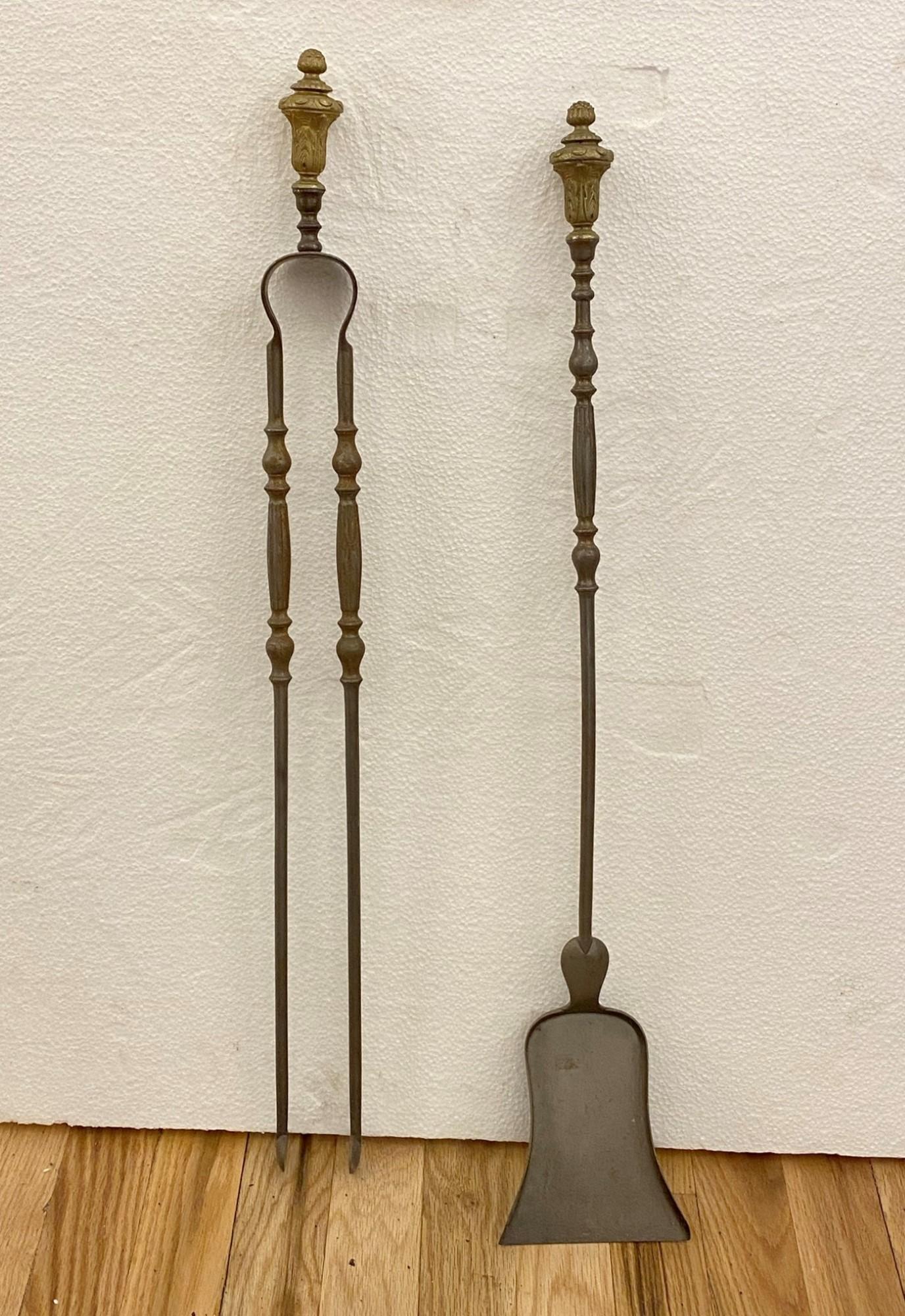 Französisches Kaminwerkzeug-Set aus Messing, außergewöhnlich detailliert, späte 1800er Jahre 4