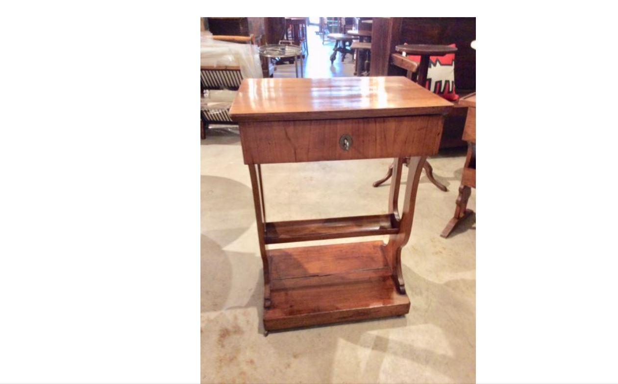 Late 1800s French Lift Top Vanity Table For Sale 1