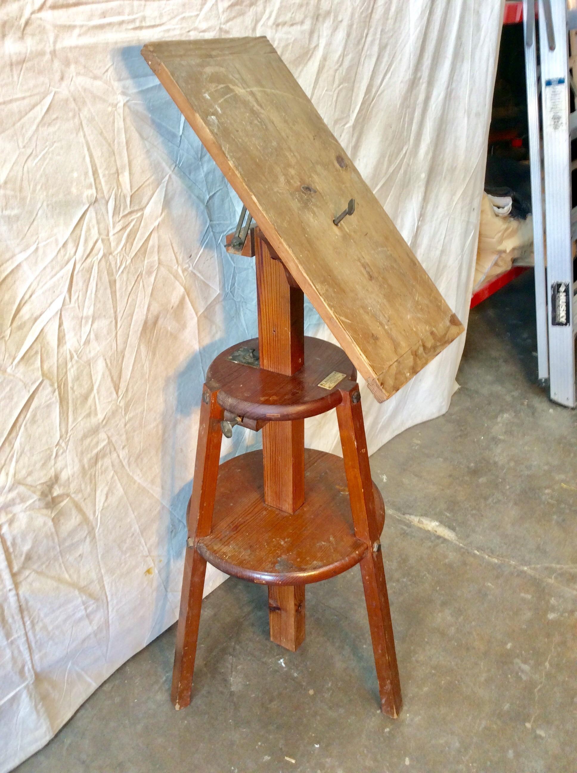 Late 1800s French Pine Camera Stand, H. Mackenstein, Paris For Sale 3