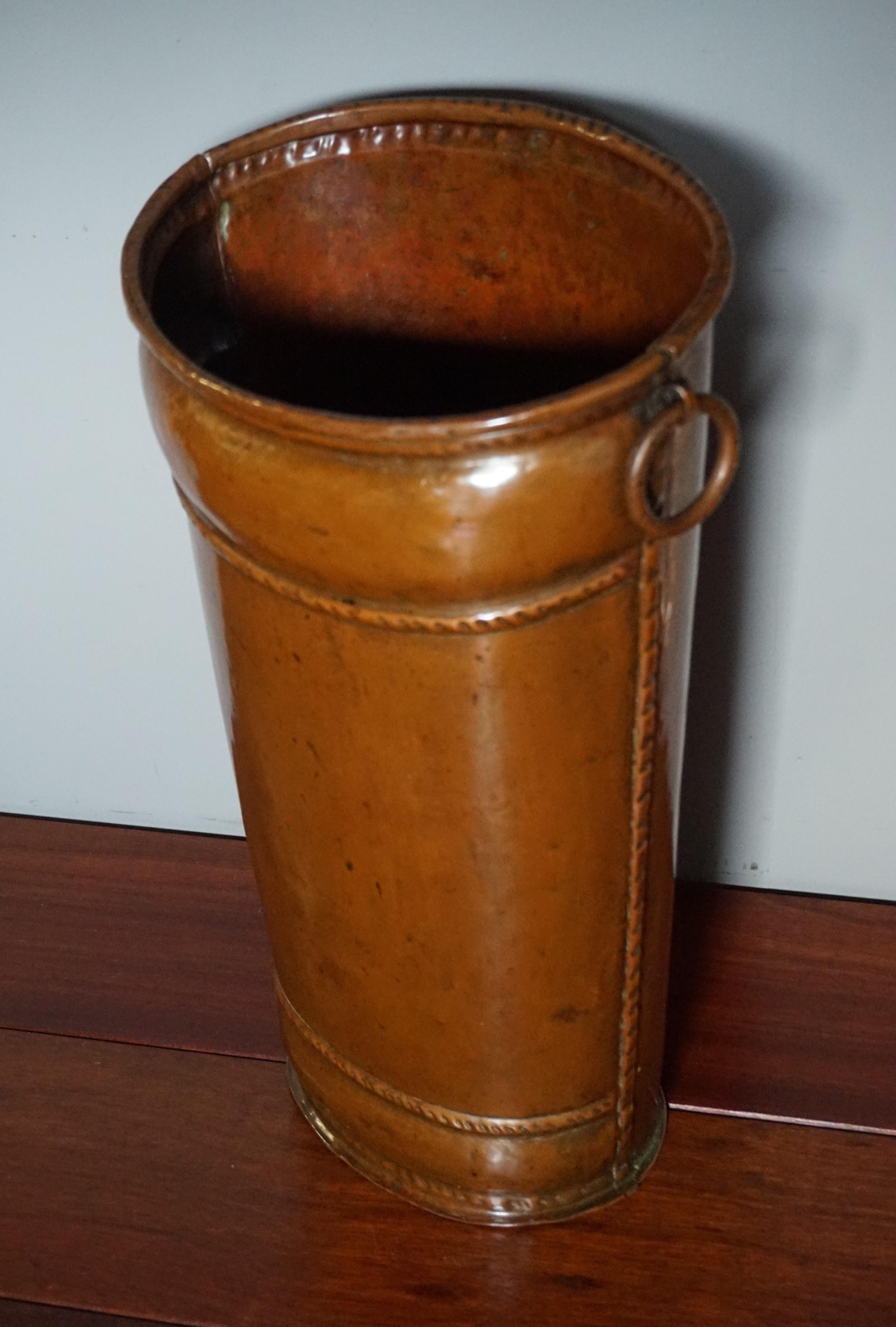 Late 1800s Handcrafted Copper Umbrella Stand Resembling Ancient Leather Bucket For Sale 2