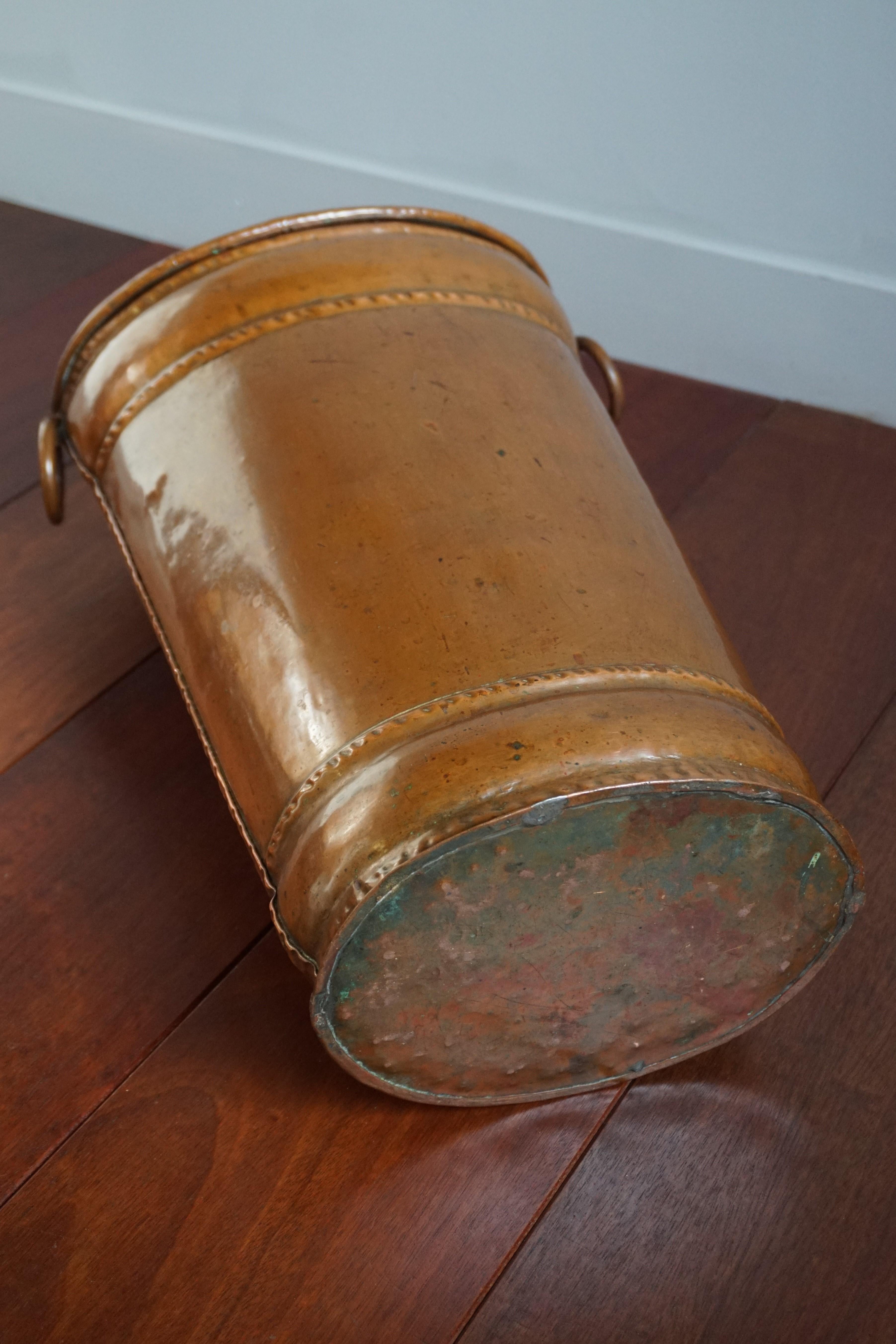 Late 1800s Handcrafted Copper Umbrella Stand Resembling Ancient Leather Bucket For Sale 3