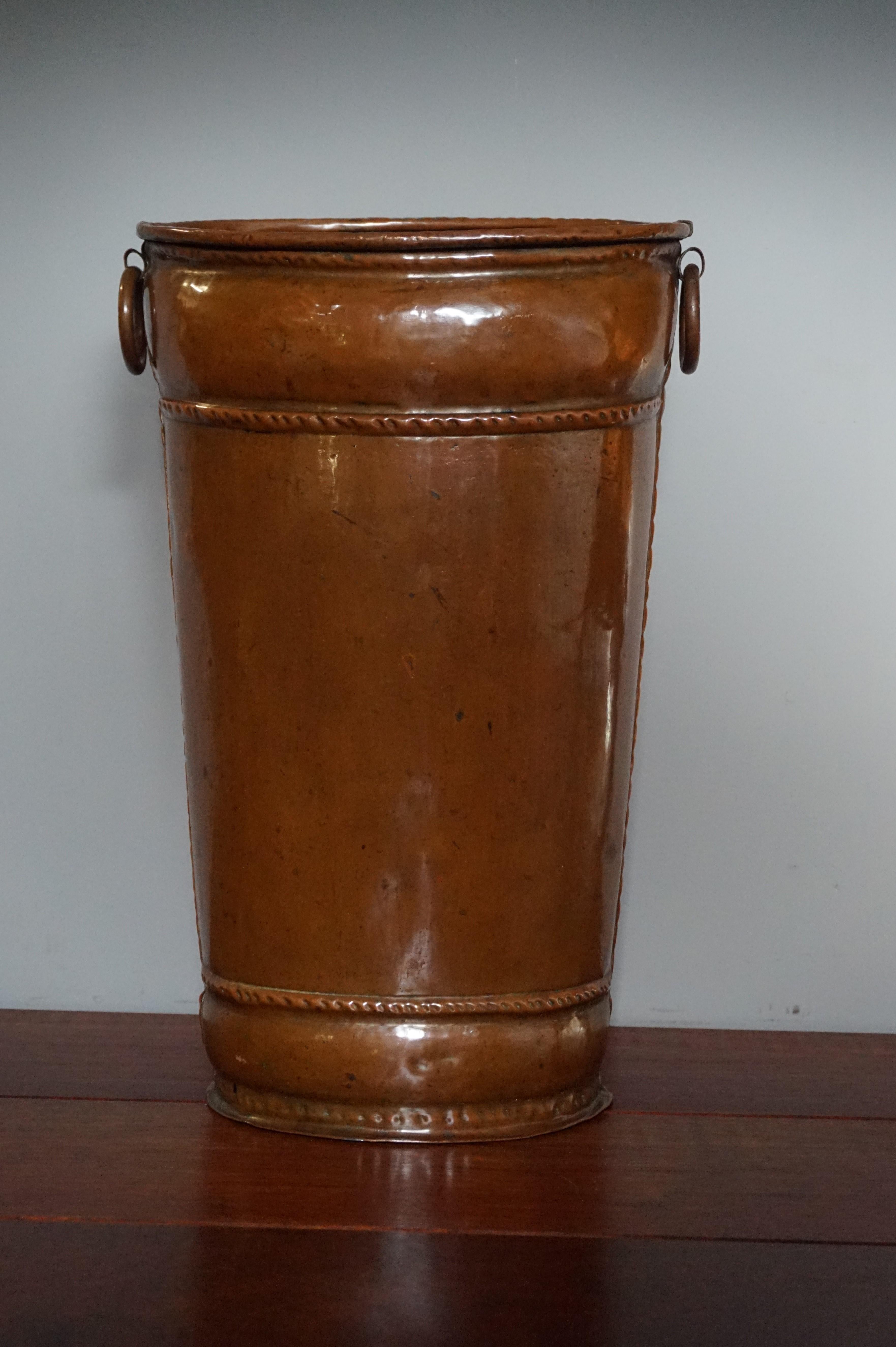 Victorian Late 1800s Handcrafted Copper Umbrella Stand Resembling Ancient Leather Bucket For Sale