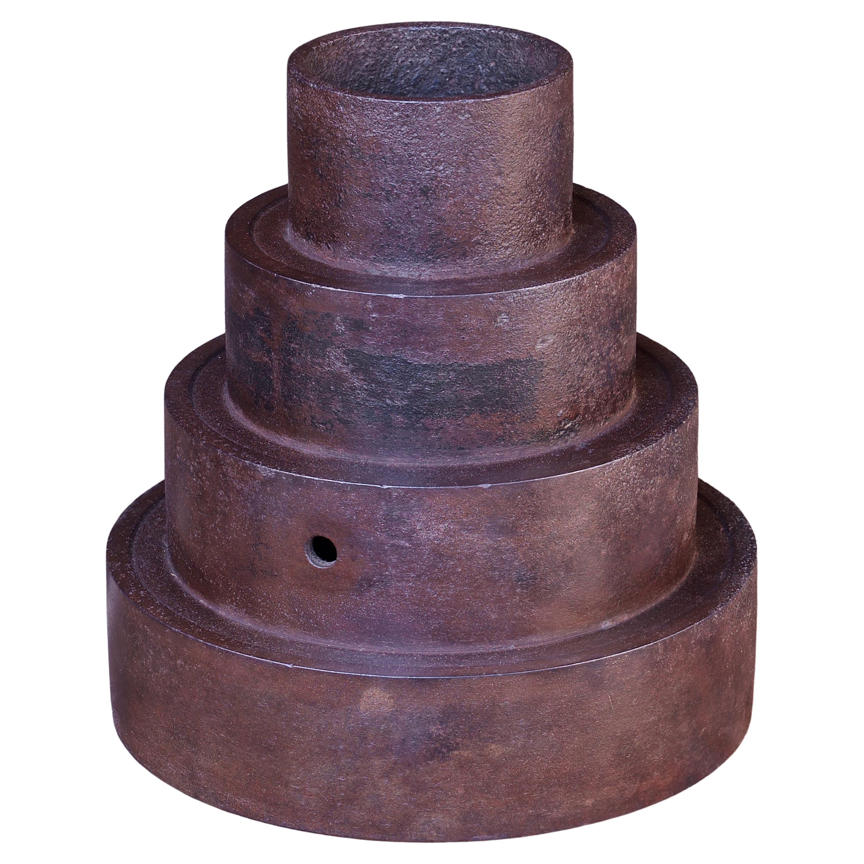 Konzentrische Form Geometrische Tischskulptur aus Eisen, Modernistische Symmetrie der späten 1800er Jahre