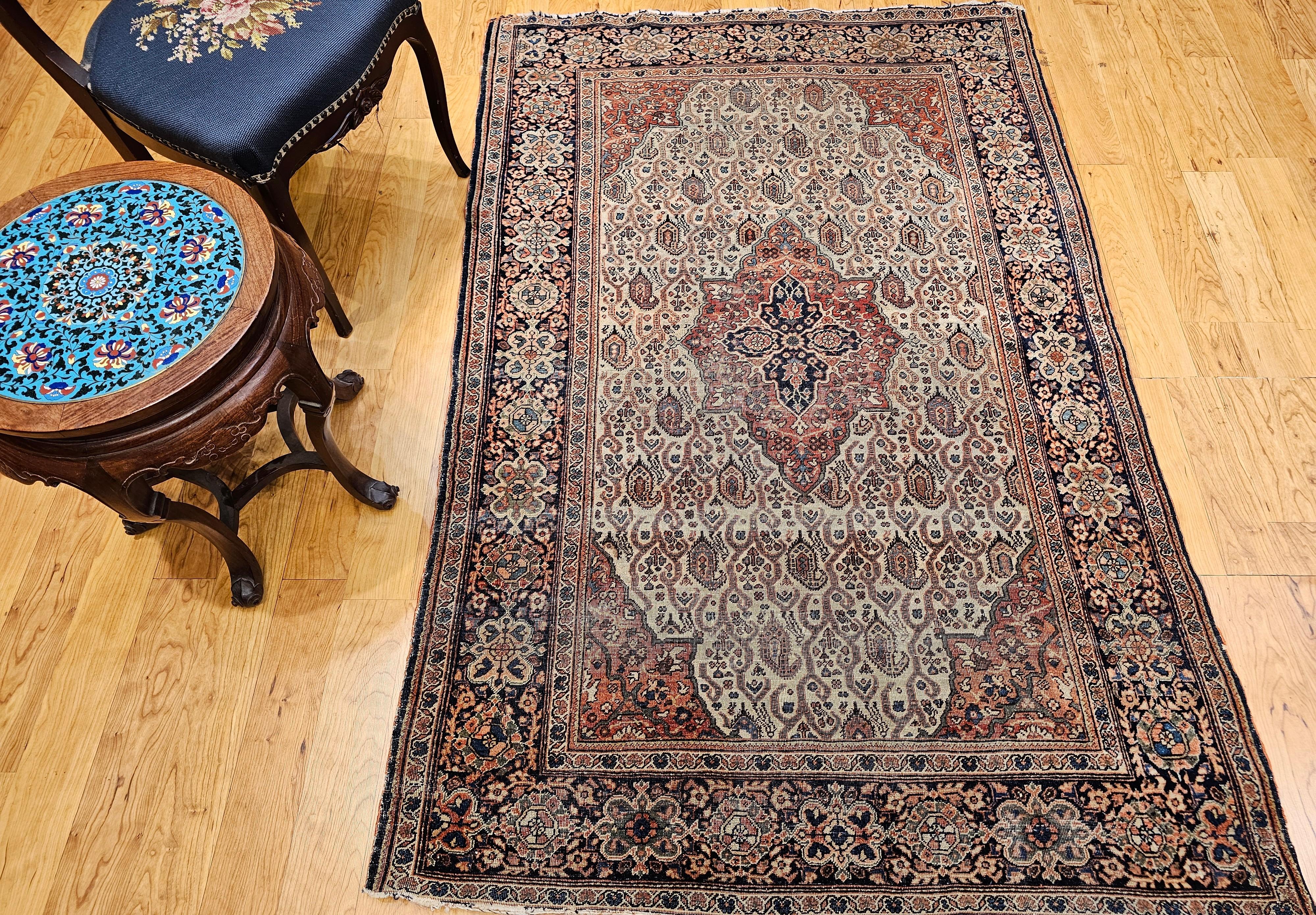 Alfombra persa Farahan de finales del siglo XIX con estampado de cachemira en venta 11