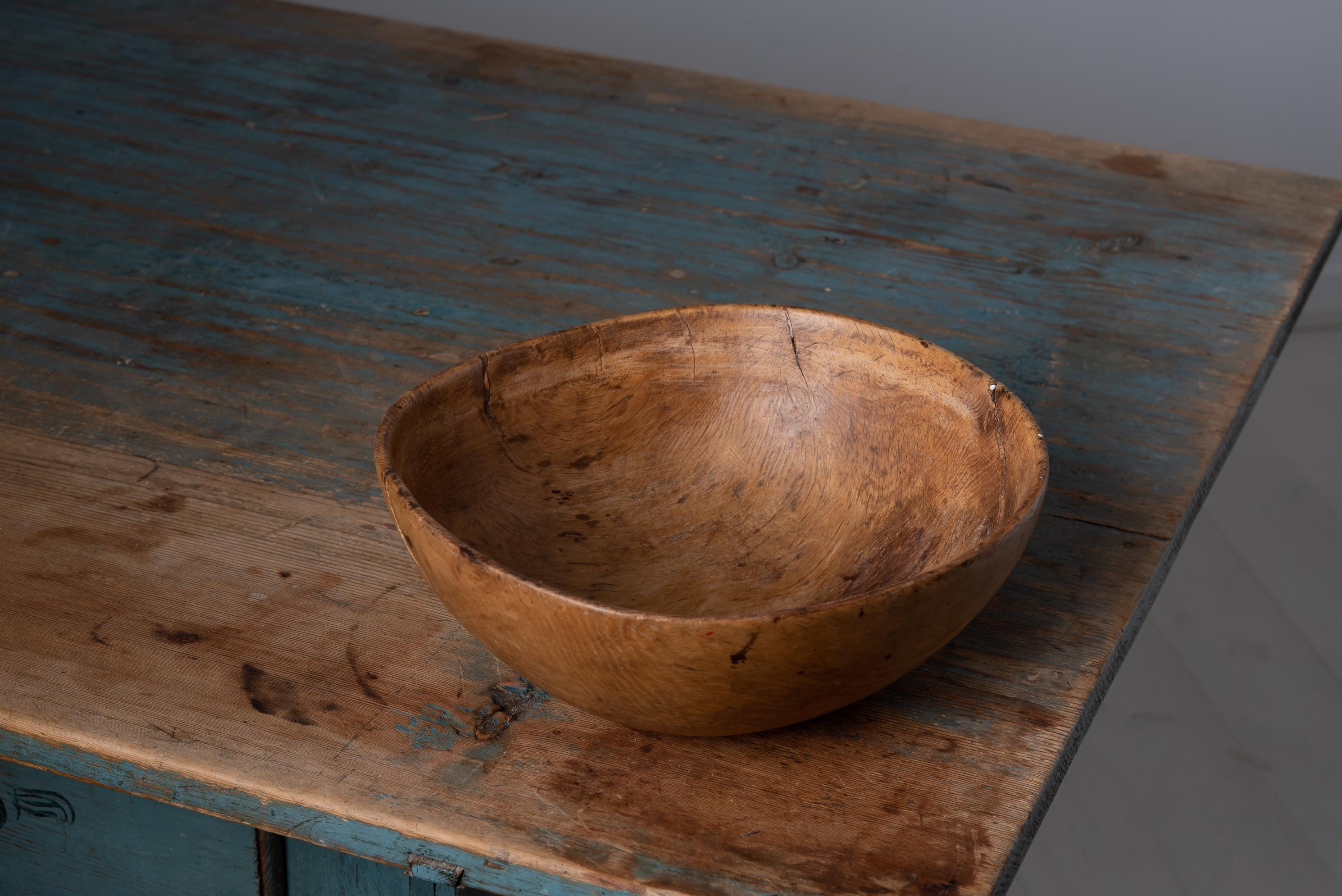 Hand-Crafted Late 1800s Swedish Handmade Round Wood Bowl For Sale