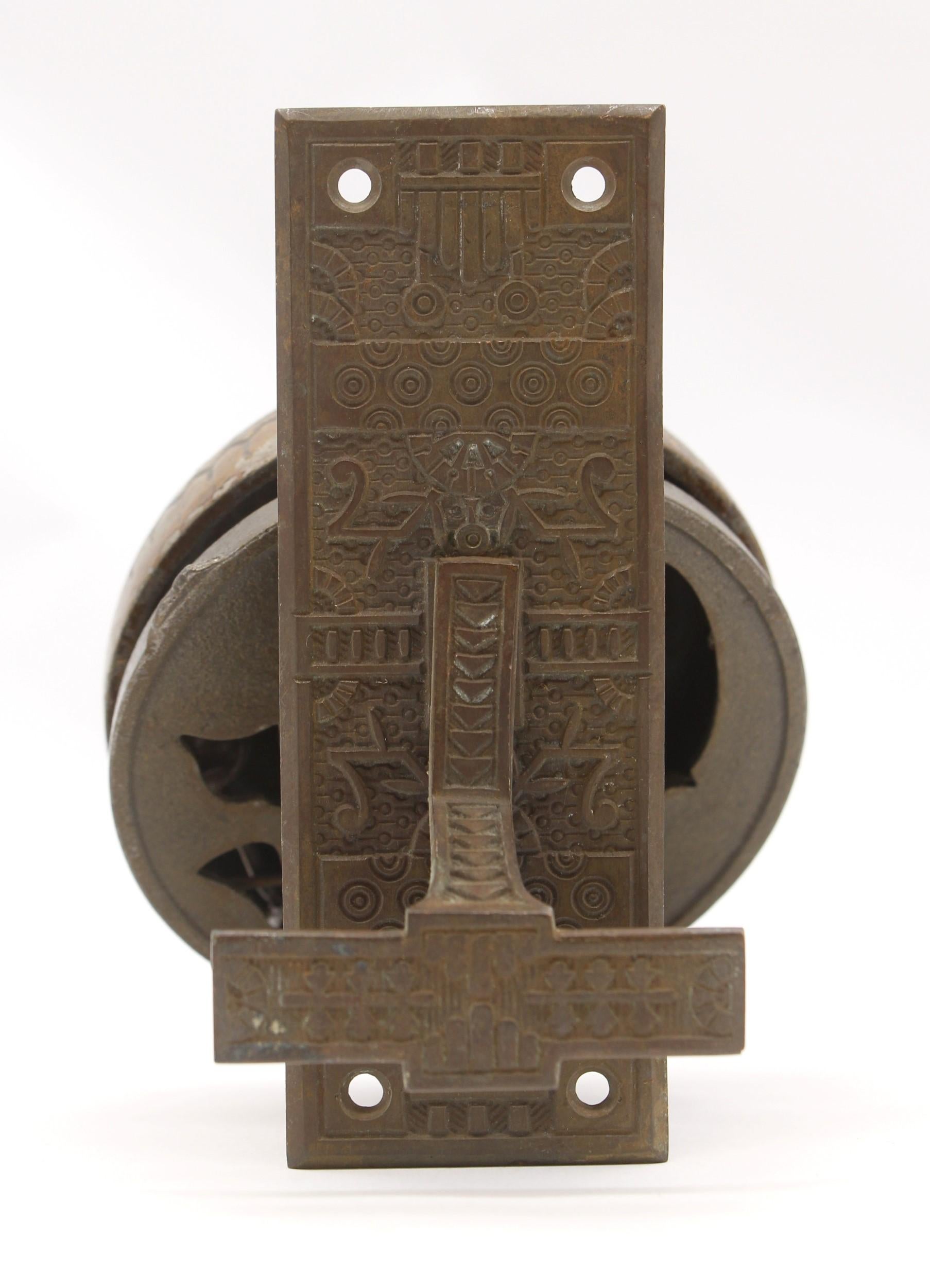 Late 1800s Victorian Mechanical Crank Doorbell w Lever Working Condition In Good Condition In New York, NY
