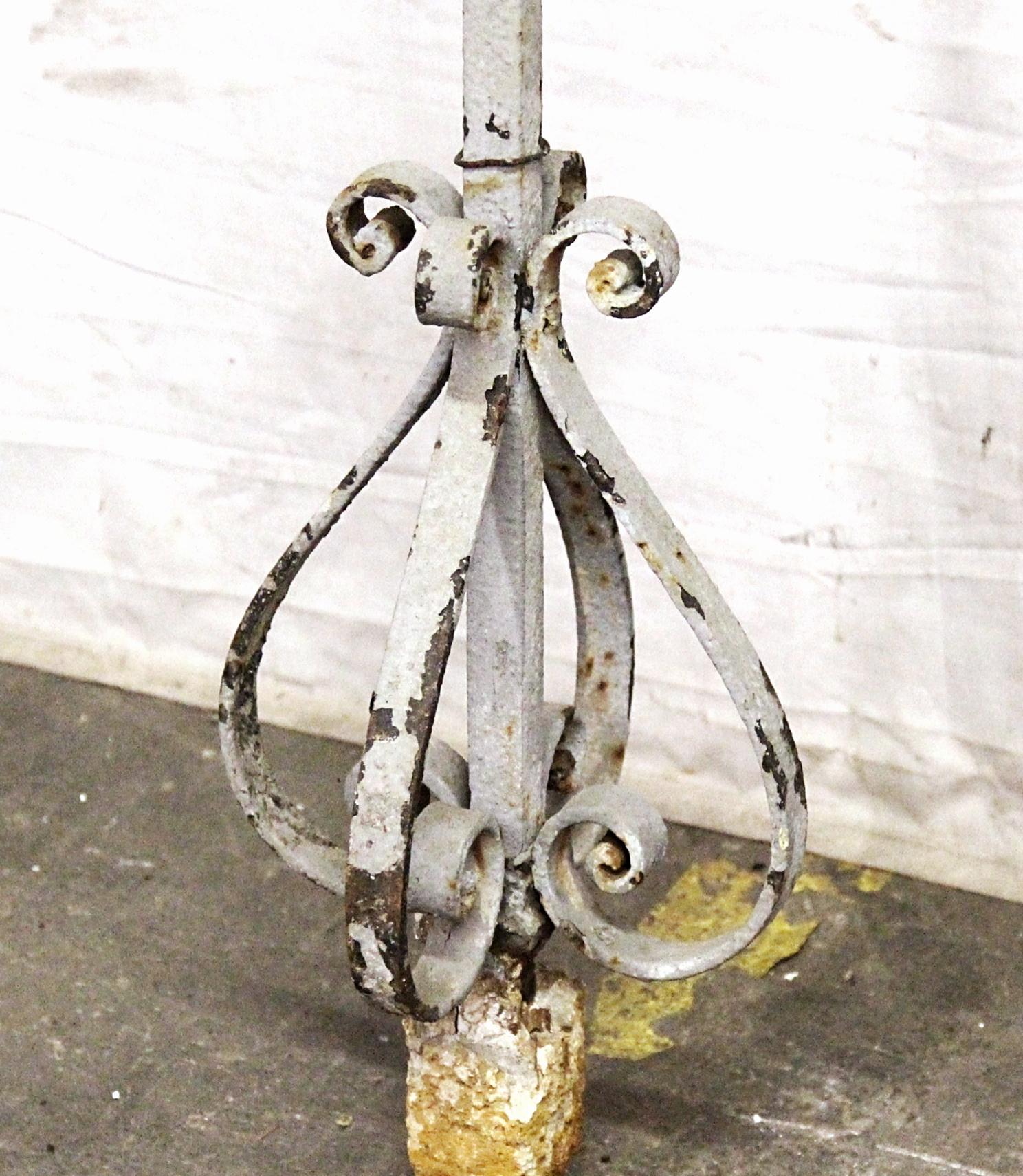 Late 1800s Wrought Iron Cross from France with Original Silver Paint In Good Condition In New York, NY