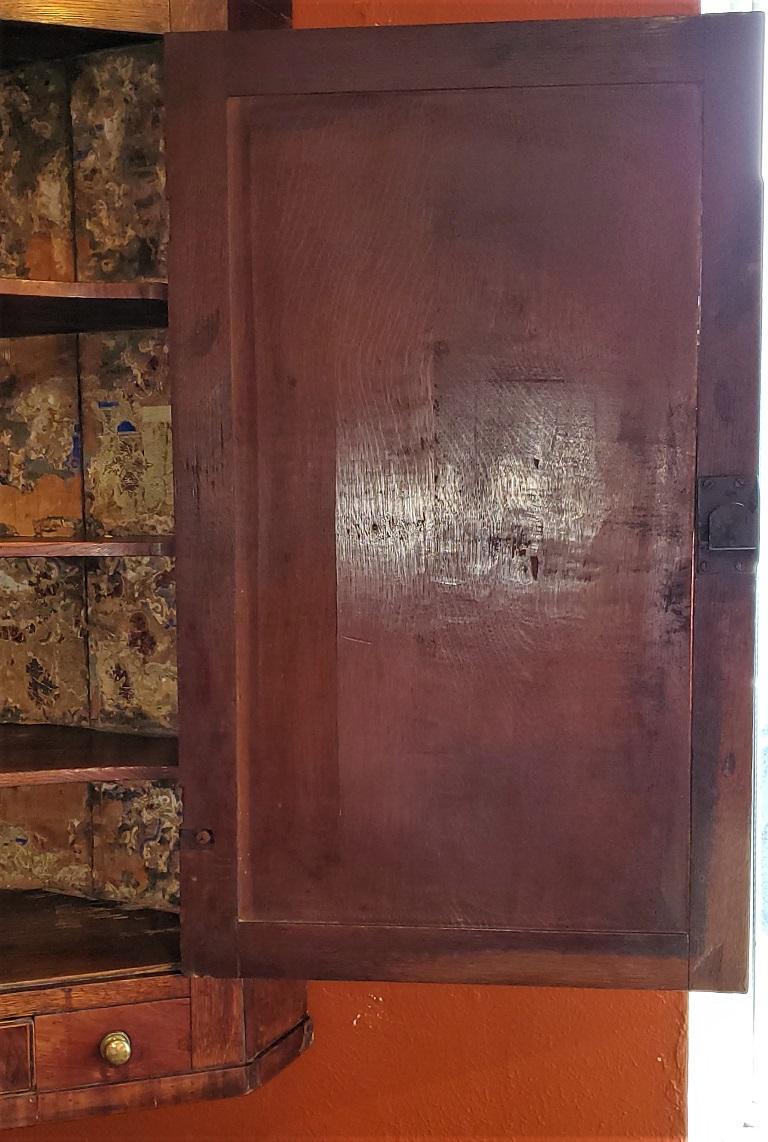 Late 18C English Regency Corner Wall Cabinet For Sale 4