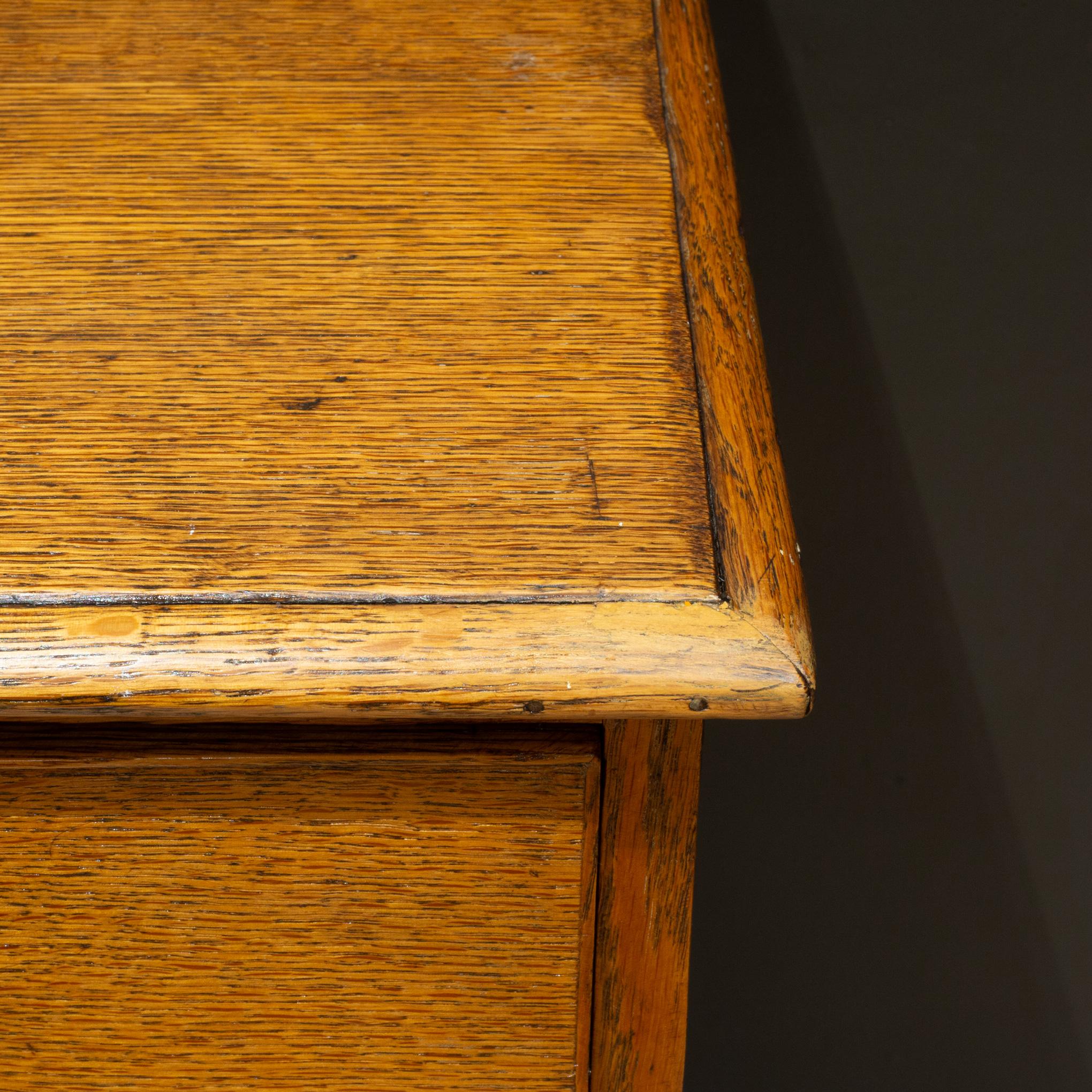 Late 18th c. Chest of Drawers c. 1780-1790 3