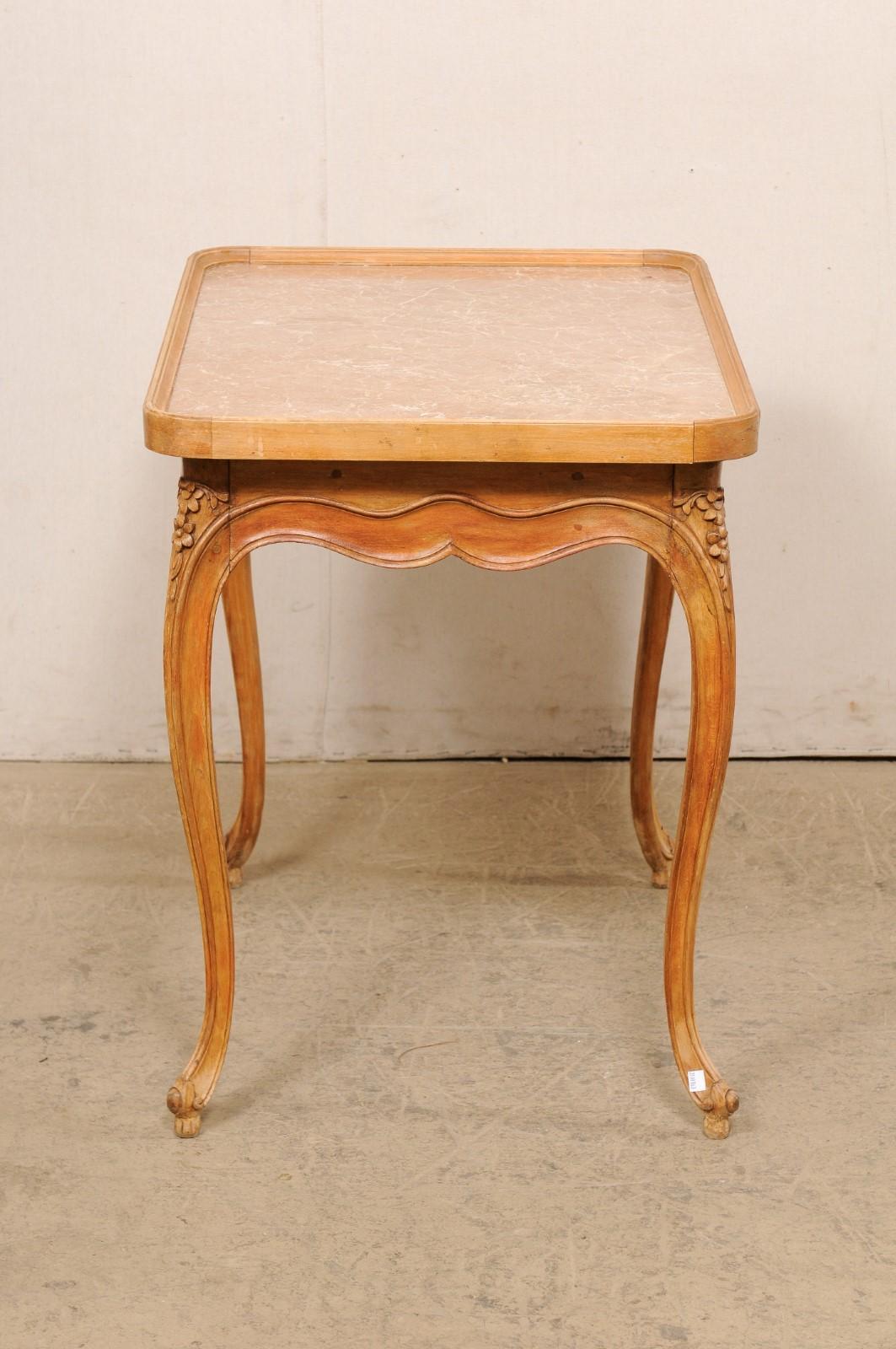 Late 18th Century French Marble-Top Carved-Wood Occasional Table with Drawer In Good Condition For Sale In Atlanta, GA