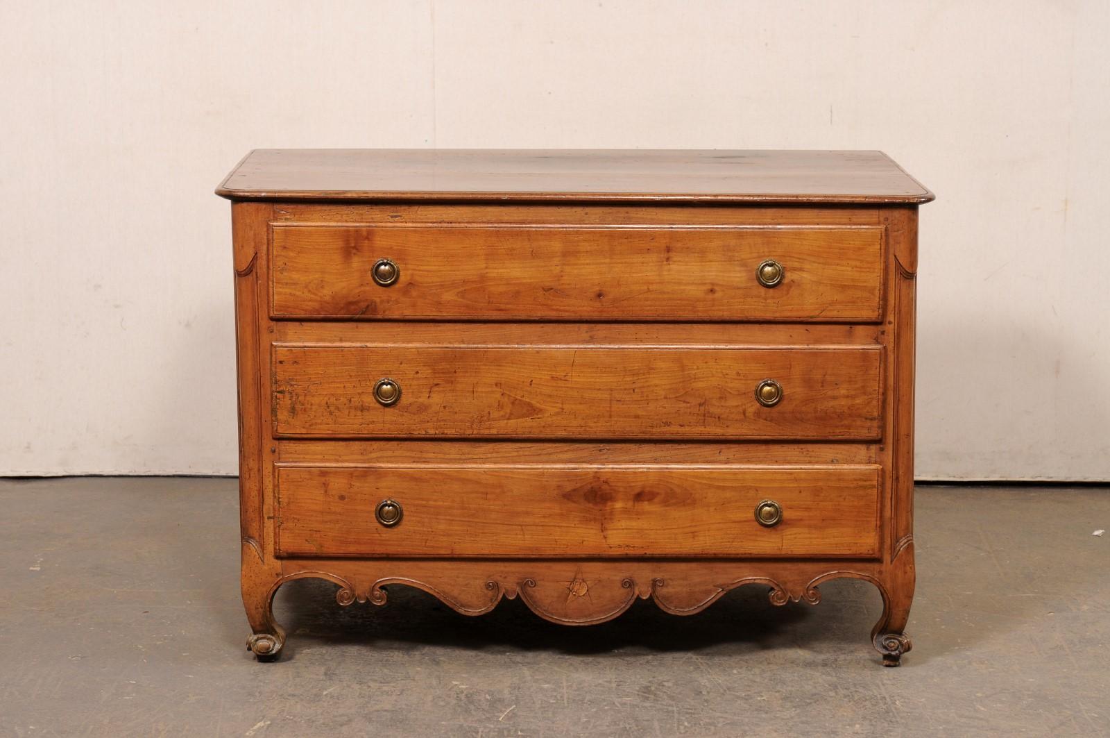 Late 18th C. French Walnut Commode w/Elegantly Carved Skirt For Sale 7