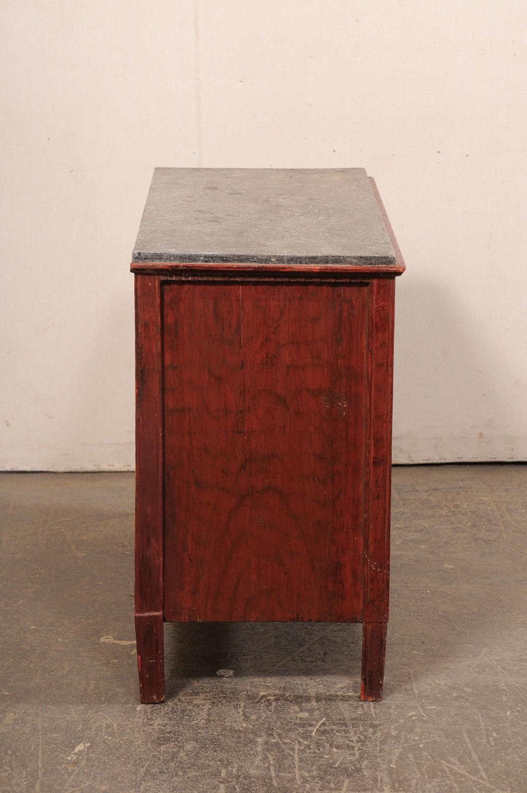 Late 18th C. Swedish Chest w/Traditional Swedish-Red Color &Faux-Marble Top (19. Jahrhundert) im Angebot