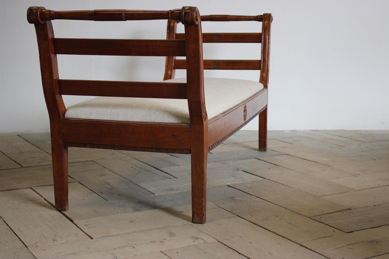 A good quality and with a lovely colour, late 18th century French provincial daybed in walnut. 
Measurements: 42cm High (floor to seat) 
France	