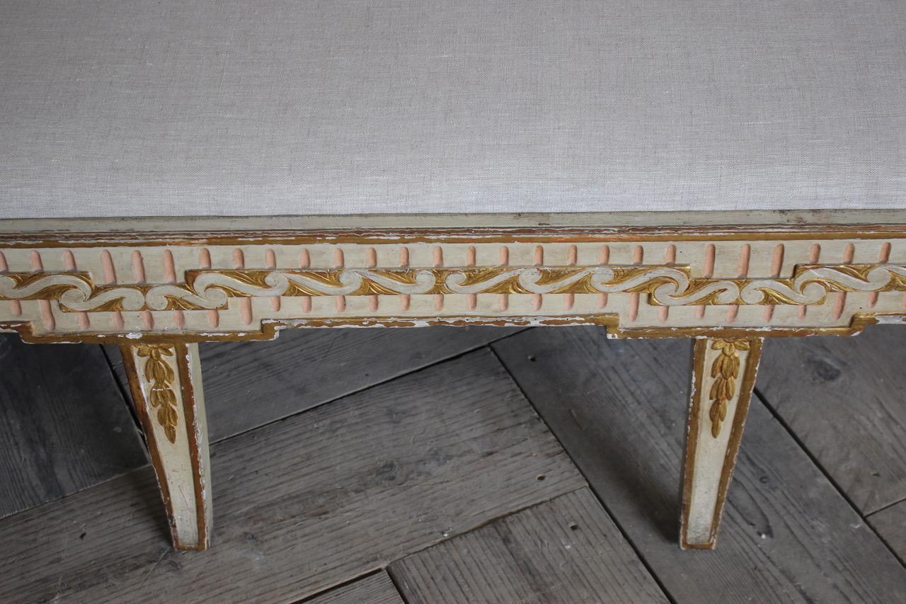 Late 18th Century Italian Painted and Gilded Sofa or Bench For Sale 5