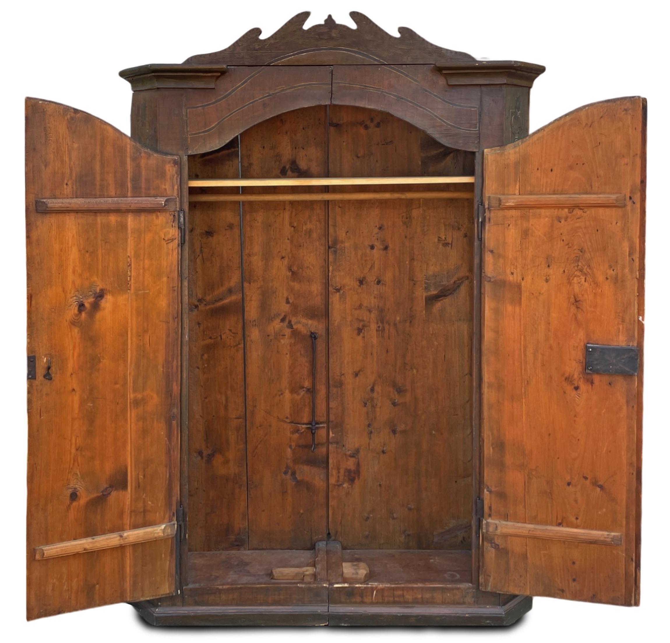 Late 18th Century Alpine Painted Cabinet 3