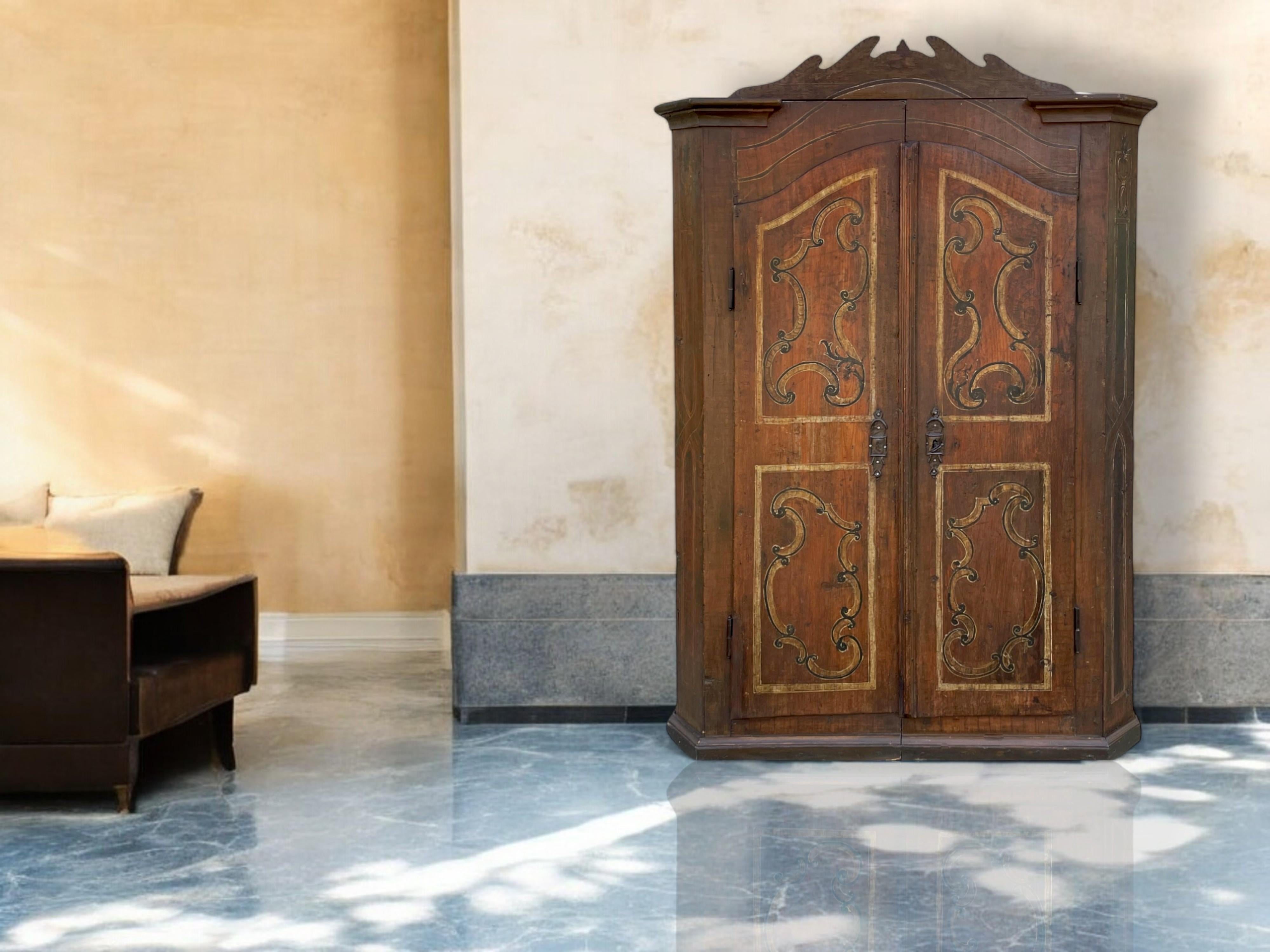 Late 18th Century Alpine Painted Cabinet 4
