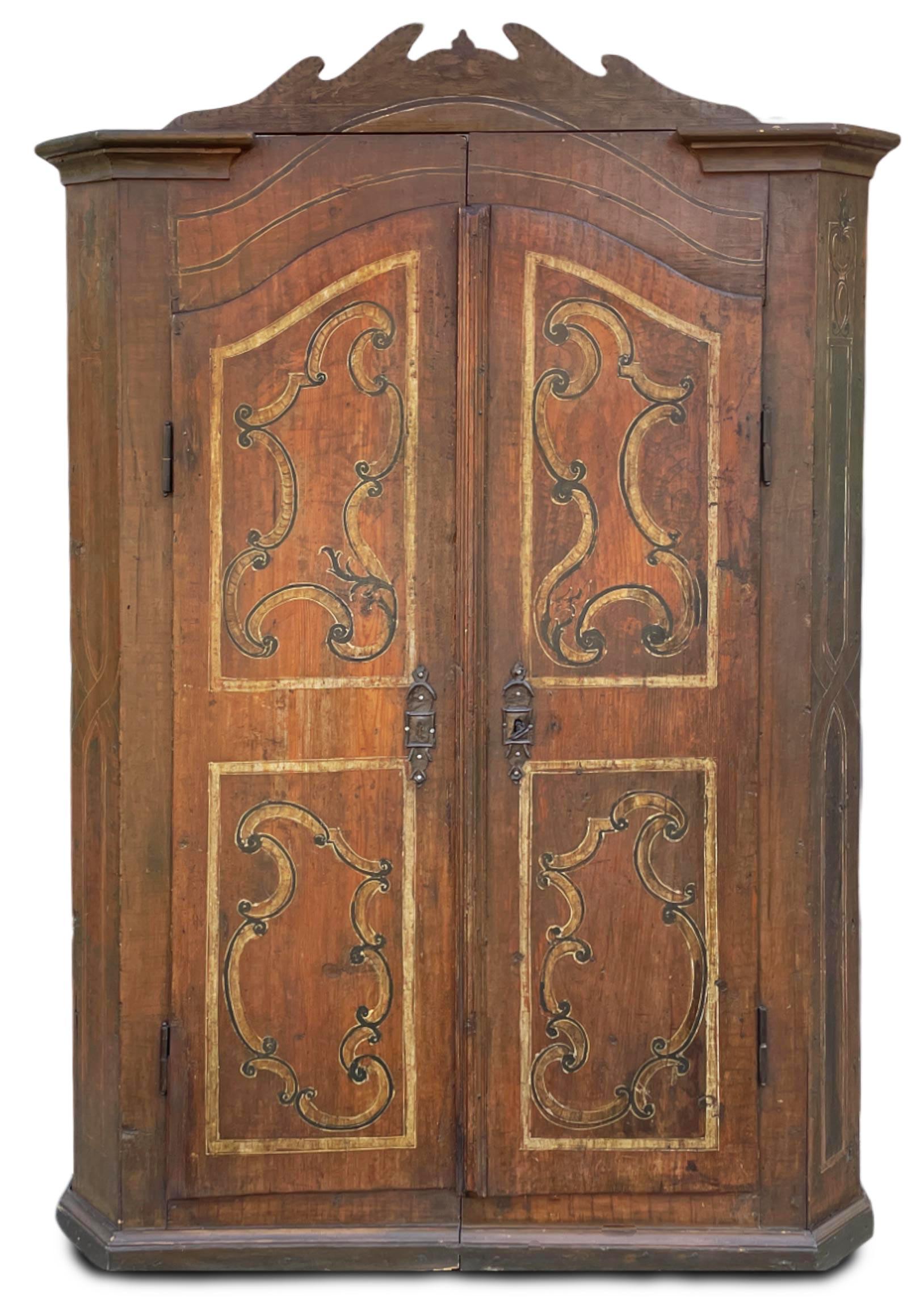 Painted Alpine Wardrobe – Allgäu 18th Century

Dimensions: H. 204 cm – W. 136 (146 to the frames) cm – D. 50 (56 to the frames) cm
Period: Late 18th Century
Origin: Allgäu
Wood: Fir

Description:

Painted wardrobe with two doors, painted in brown.
