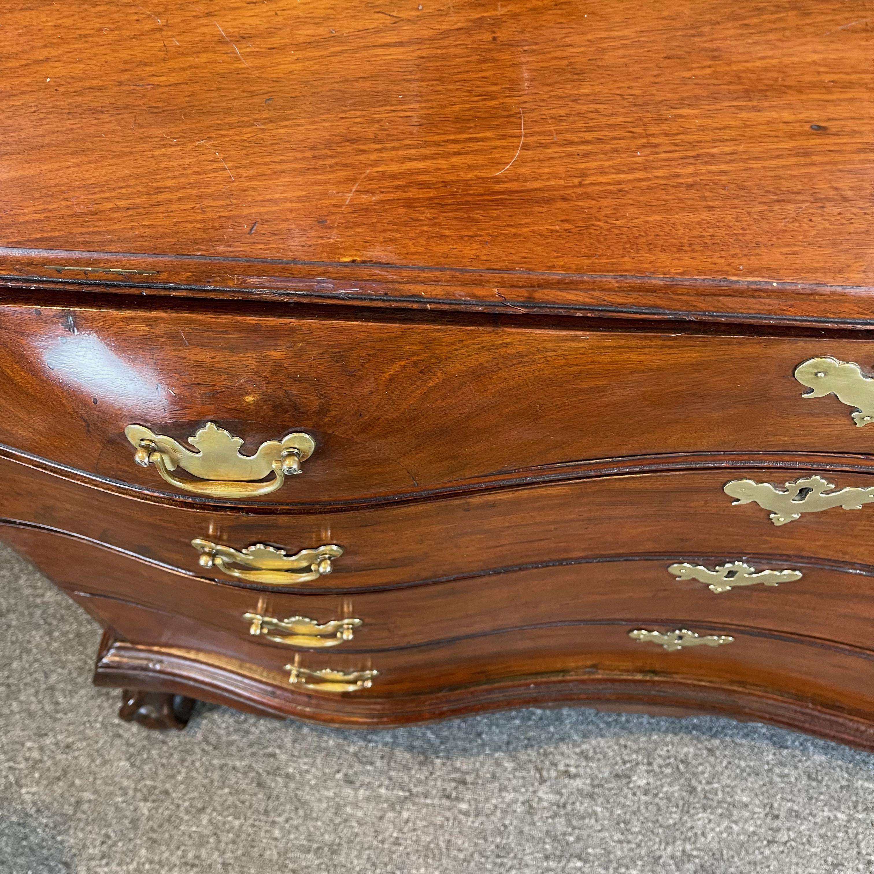 Late 18th Century American Mahogany Slant Front Desk 9