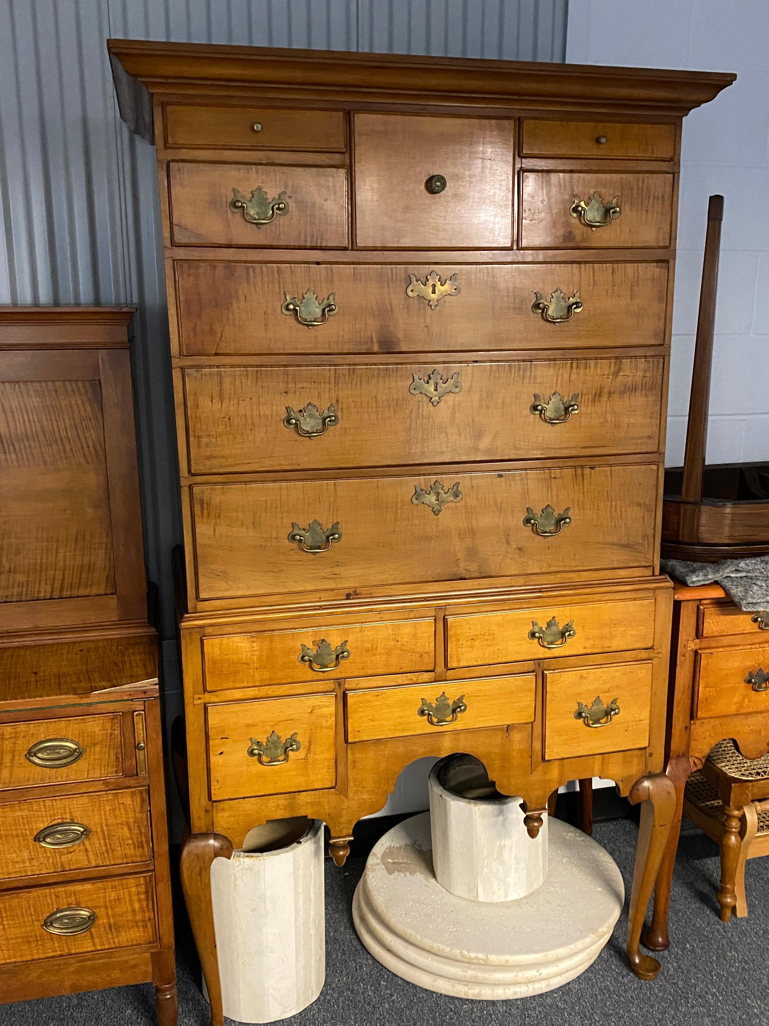 Late 18th Century American Queen Anne Flat Top Maple Highboy Double For Sale 11